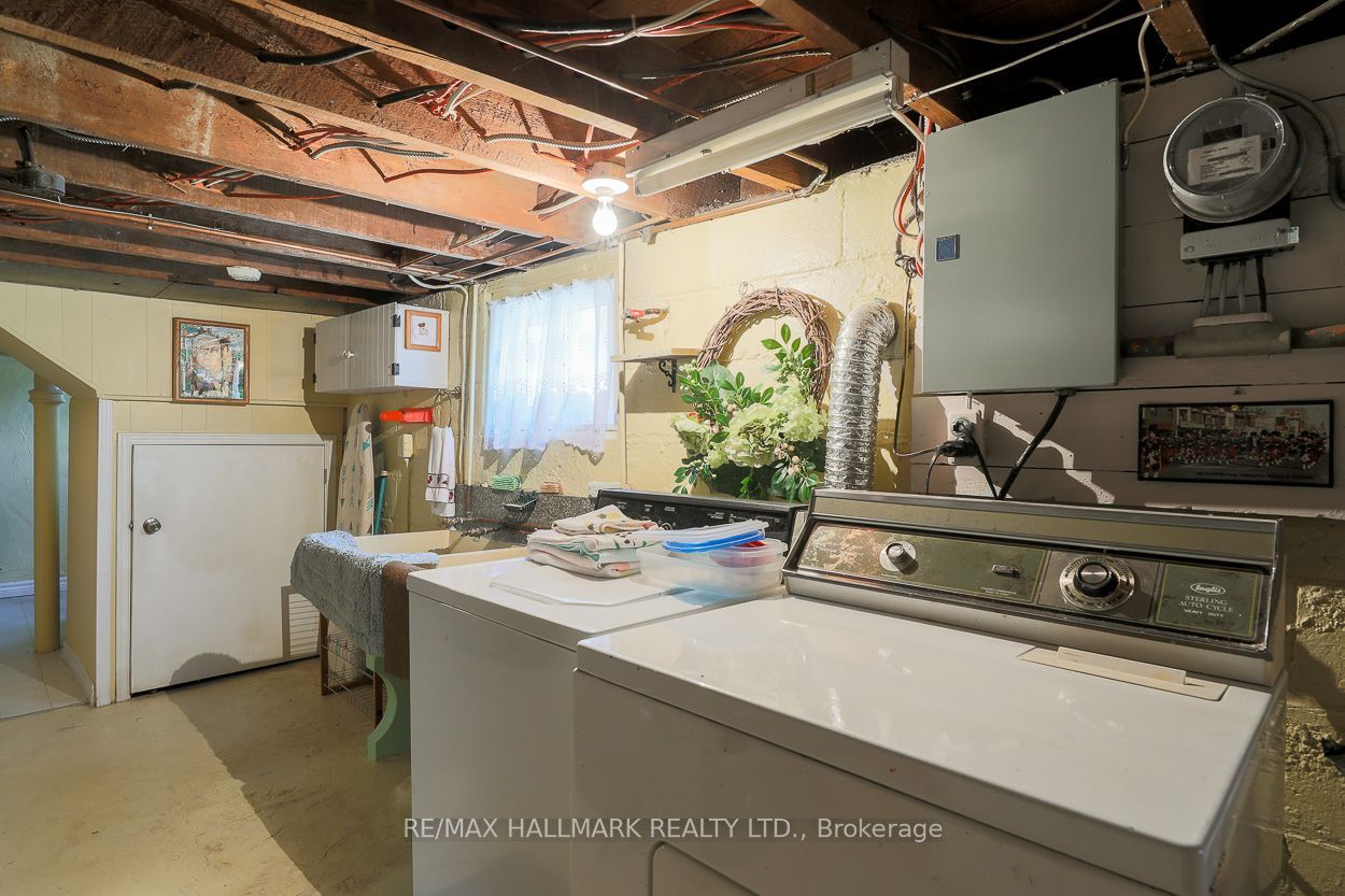 40 Pinegrove Avenue Property Photo 18