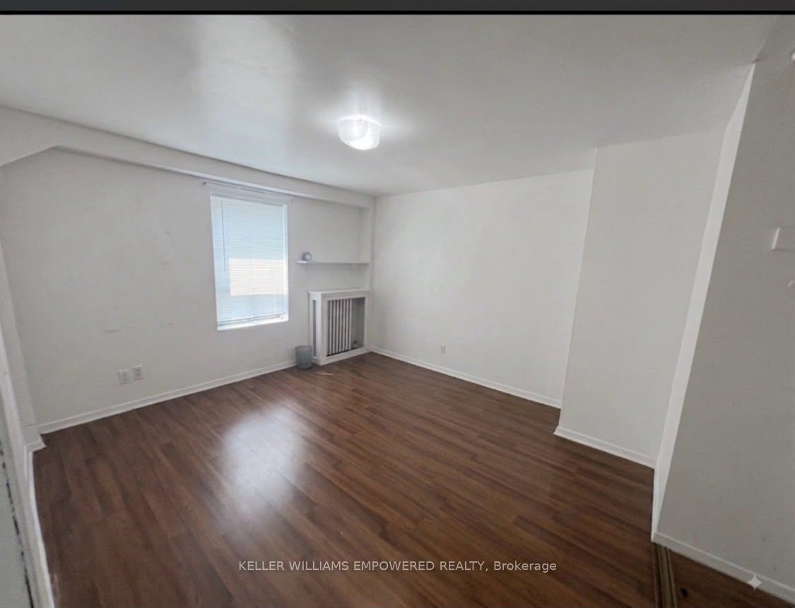 575 Pape Avenue C Property Photo 6