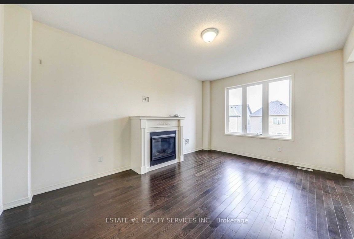 153 Dance Act Avenue Upper Property Photo 4