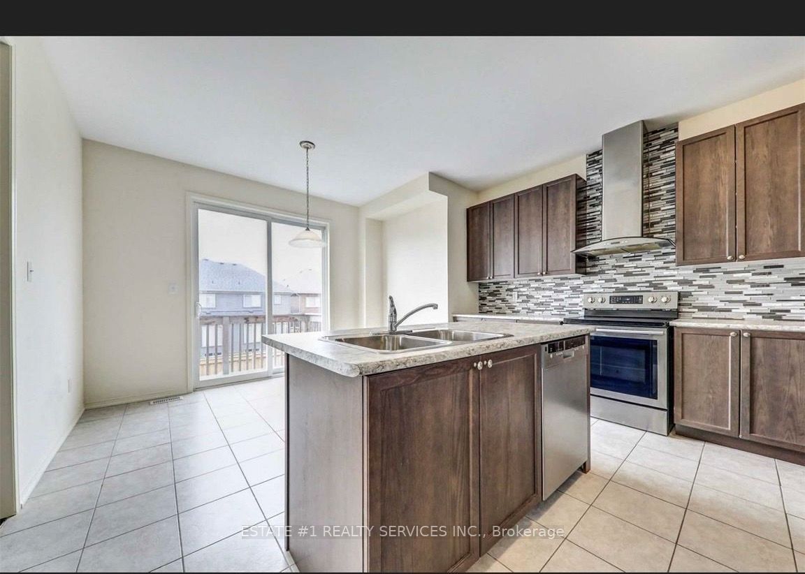 153 Dance Act Avenue Upper Property Photo 6