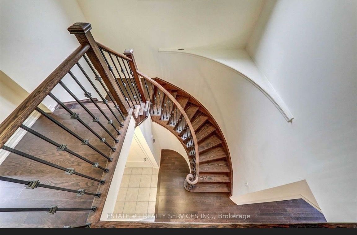 153 Dance Act Avenue Upper Property Photo 8