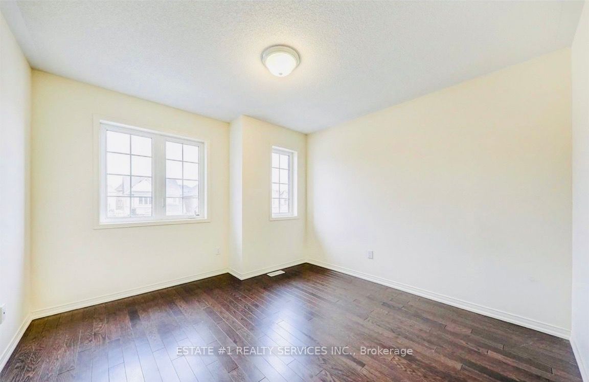 153 Dance Act Avenue Upper Property Photo 14