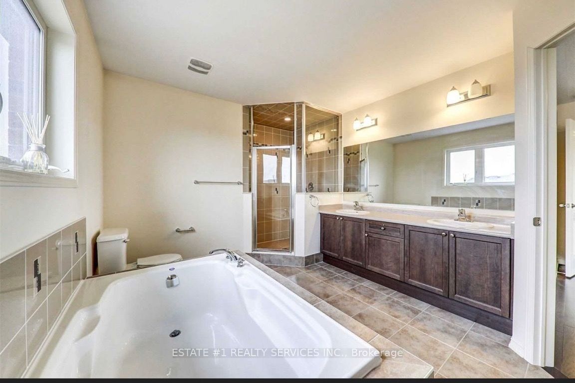 153 Dance Act Avenue Upper Property Photo 15