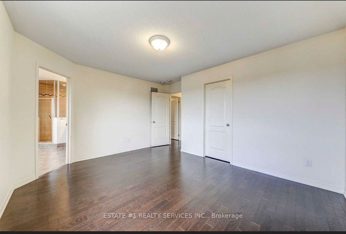 153 Dance Act Avenue Upper Property Photo 16