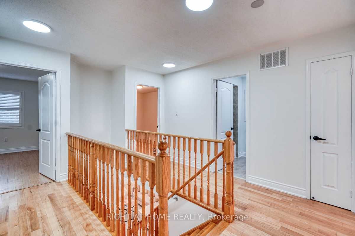 2304 Winlord Place Property Photo 11