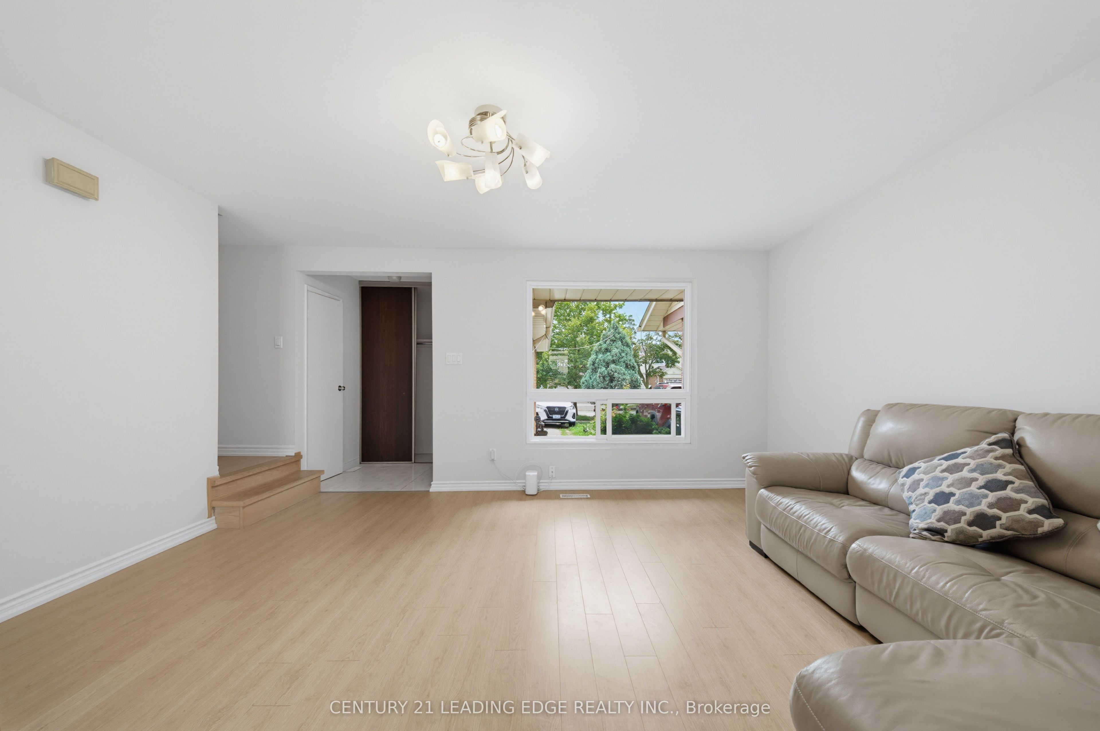 109 Phalen Crescent Property Photo 6