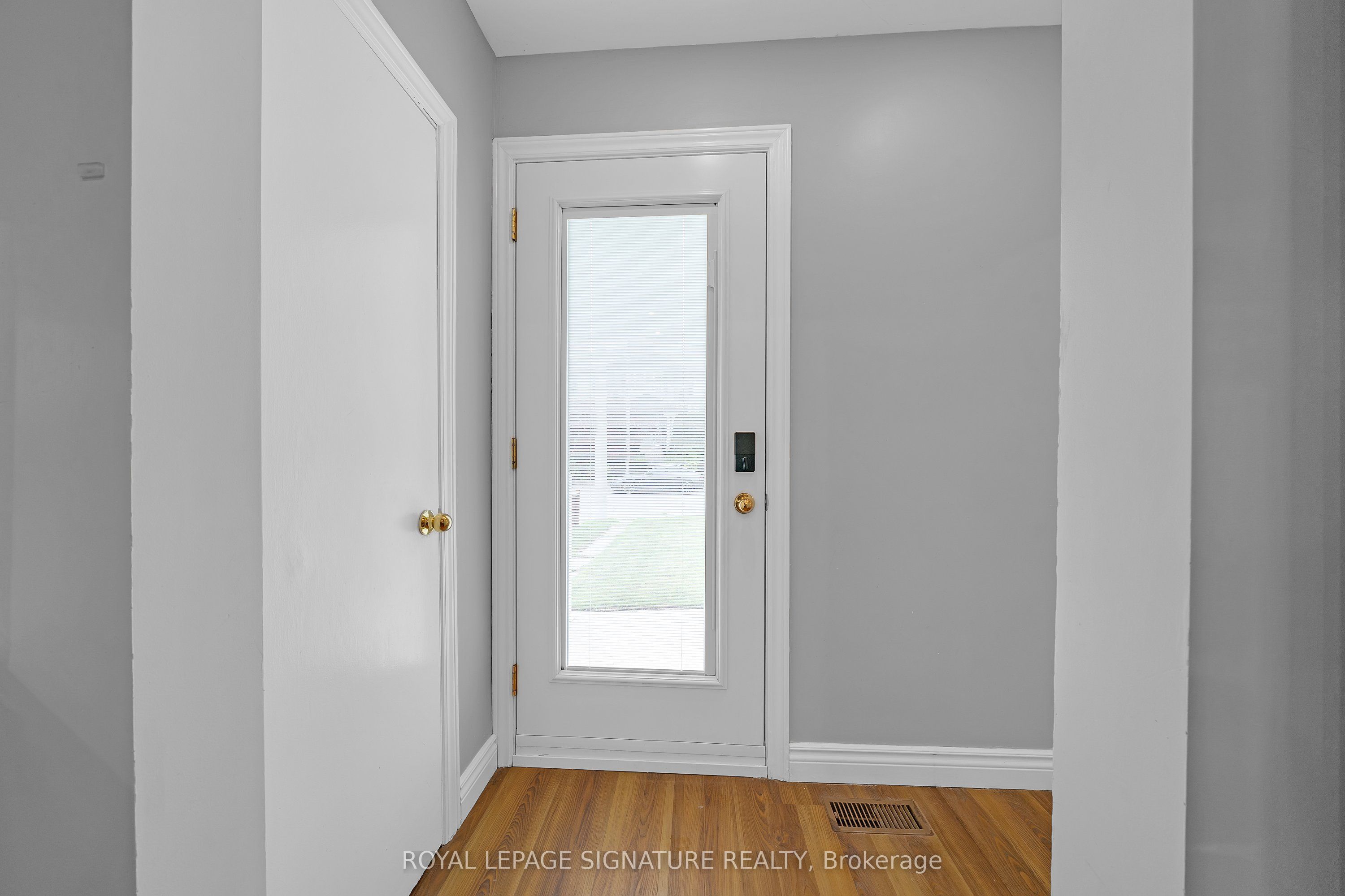 118 Rexleigh Drive Property Photo 2