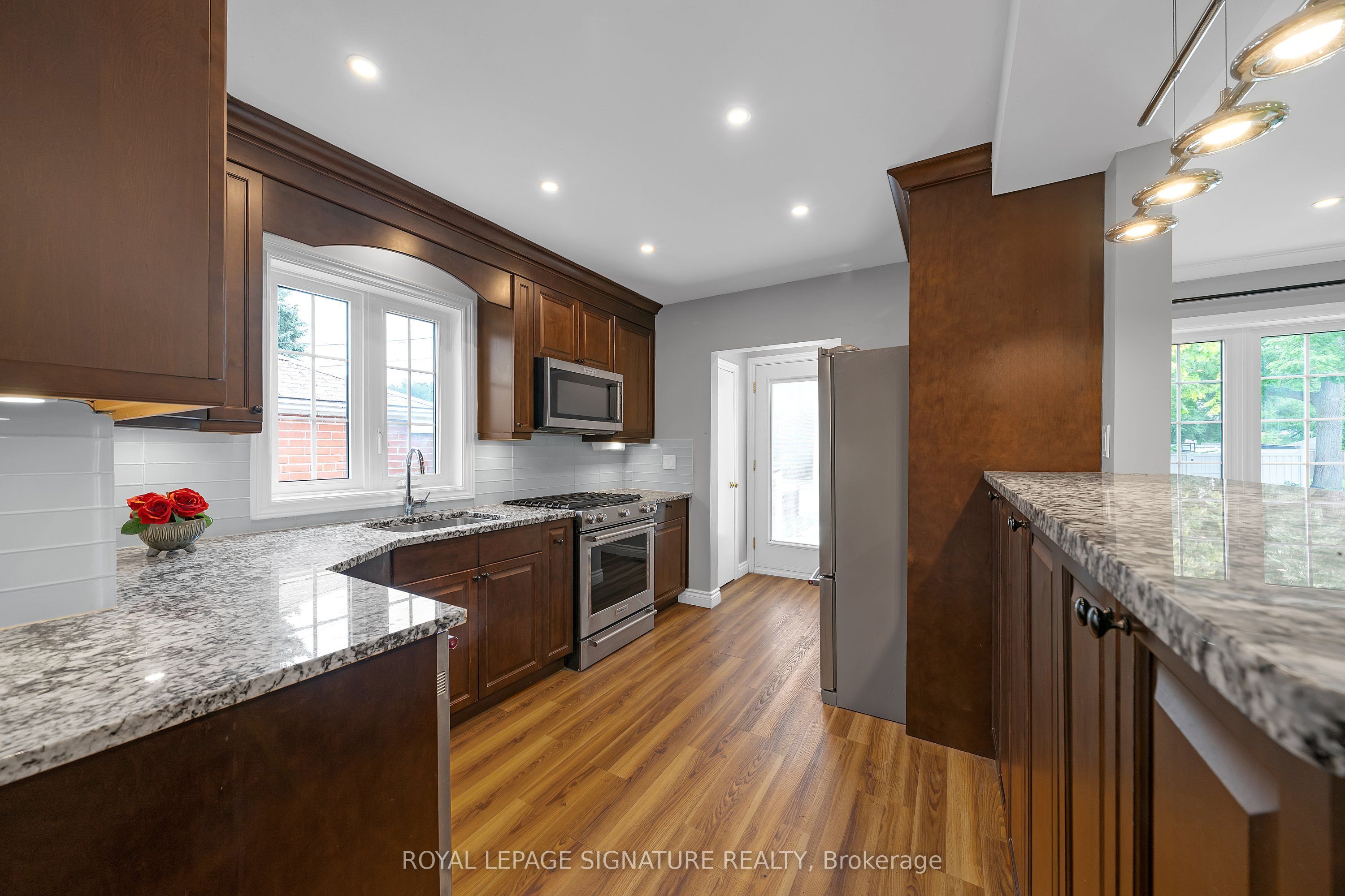 118 Rexleigh Drive Property Photo 12