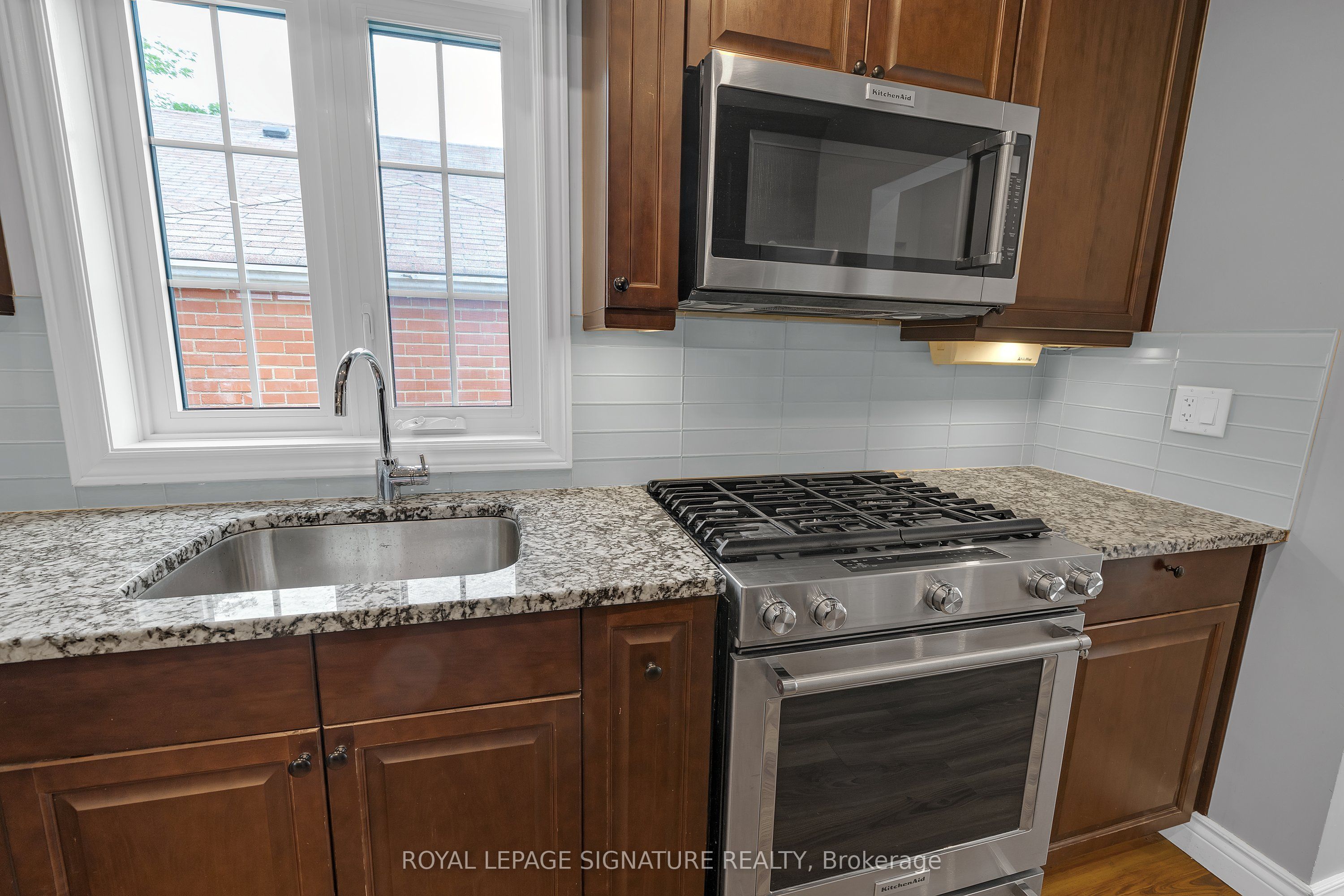 118 Rexleigh Drive Property Photo 15
