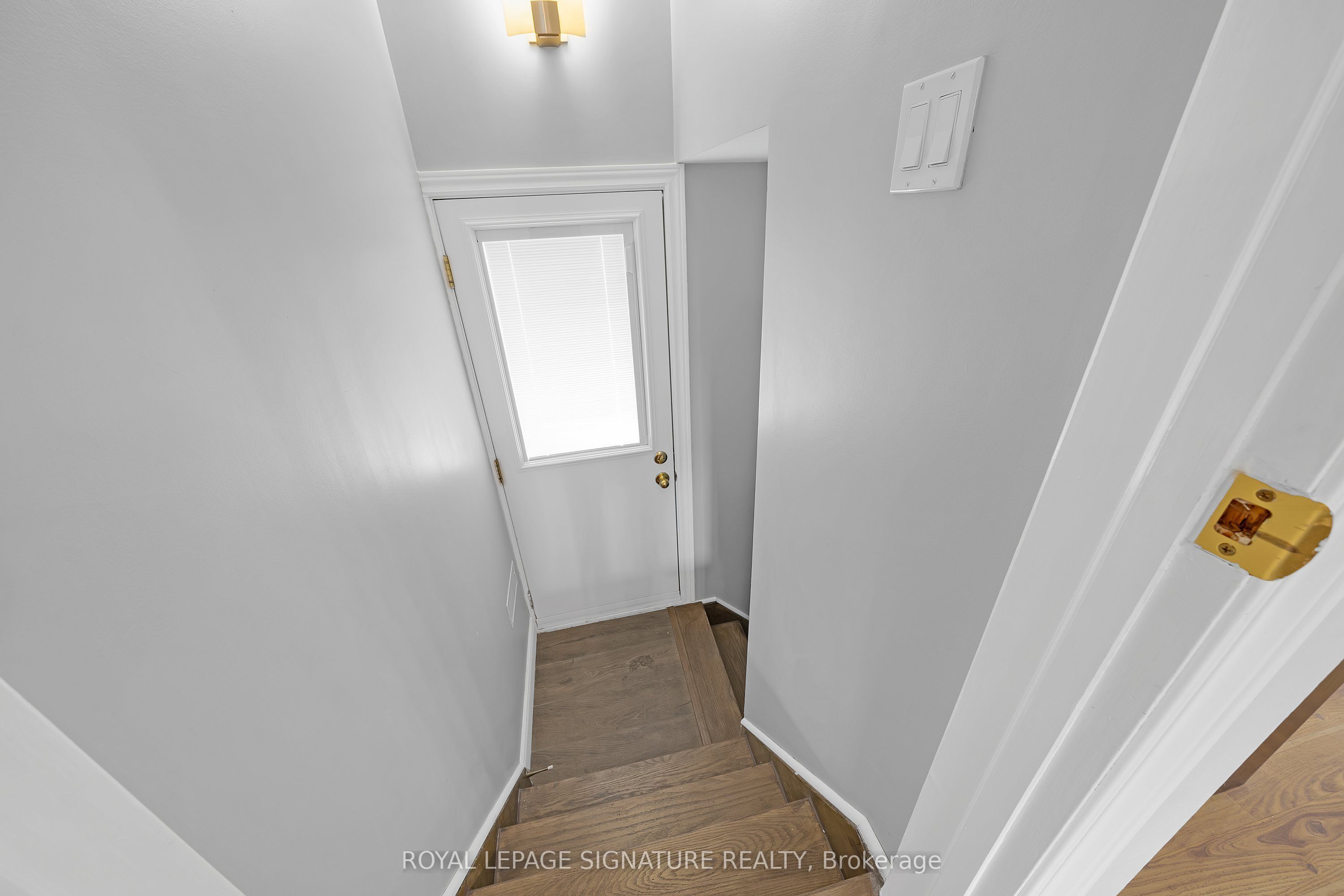 118 Rexleigh Drive Property Photo 26