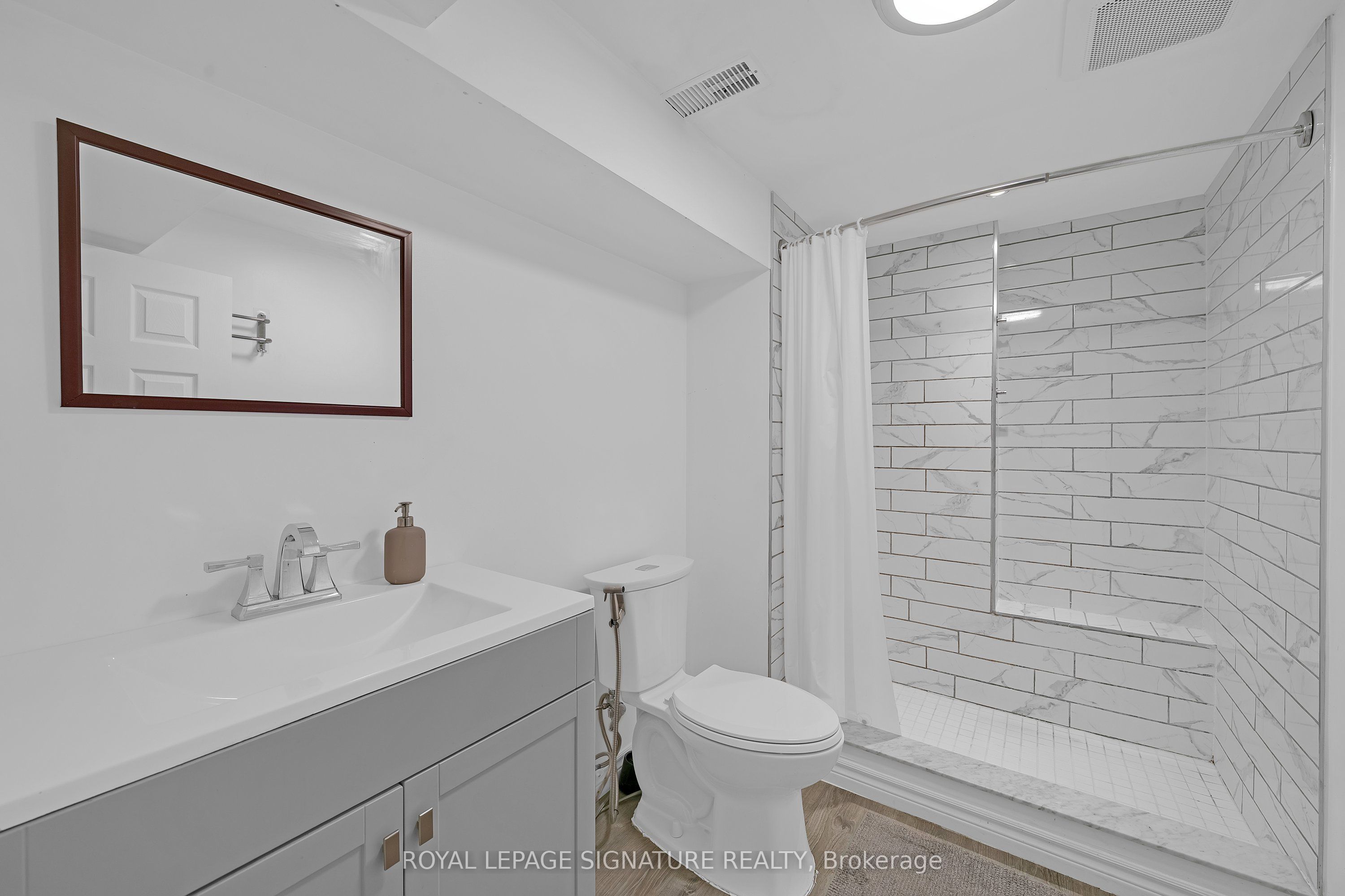 118 Rexleigh Drive Property Photo 37