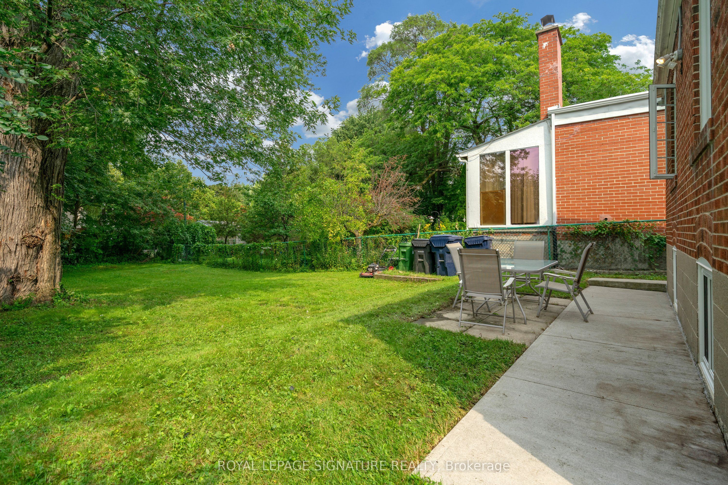 118 Rexleigh Drive Property Photo 45