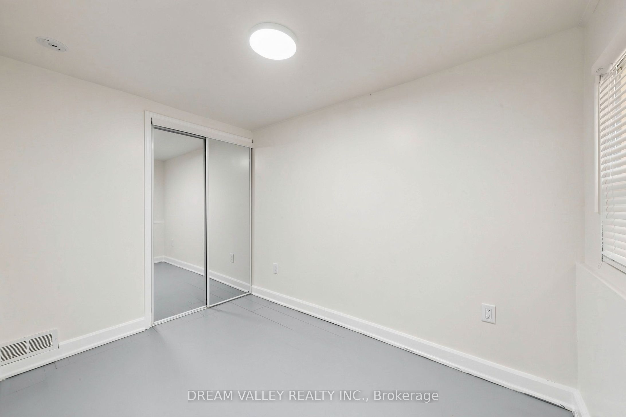 47 Laurel Avenue Property Photo 16