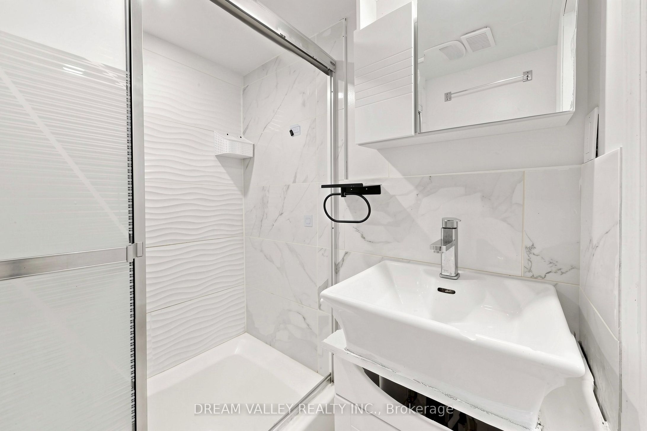 47 Laurel Avenue Property Photo 25