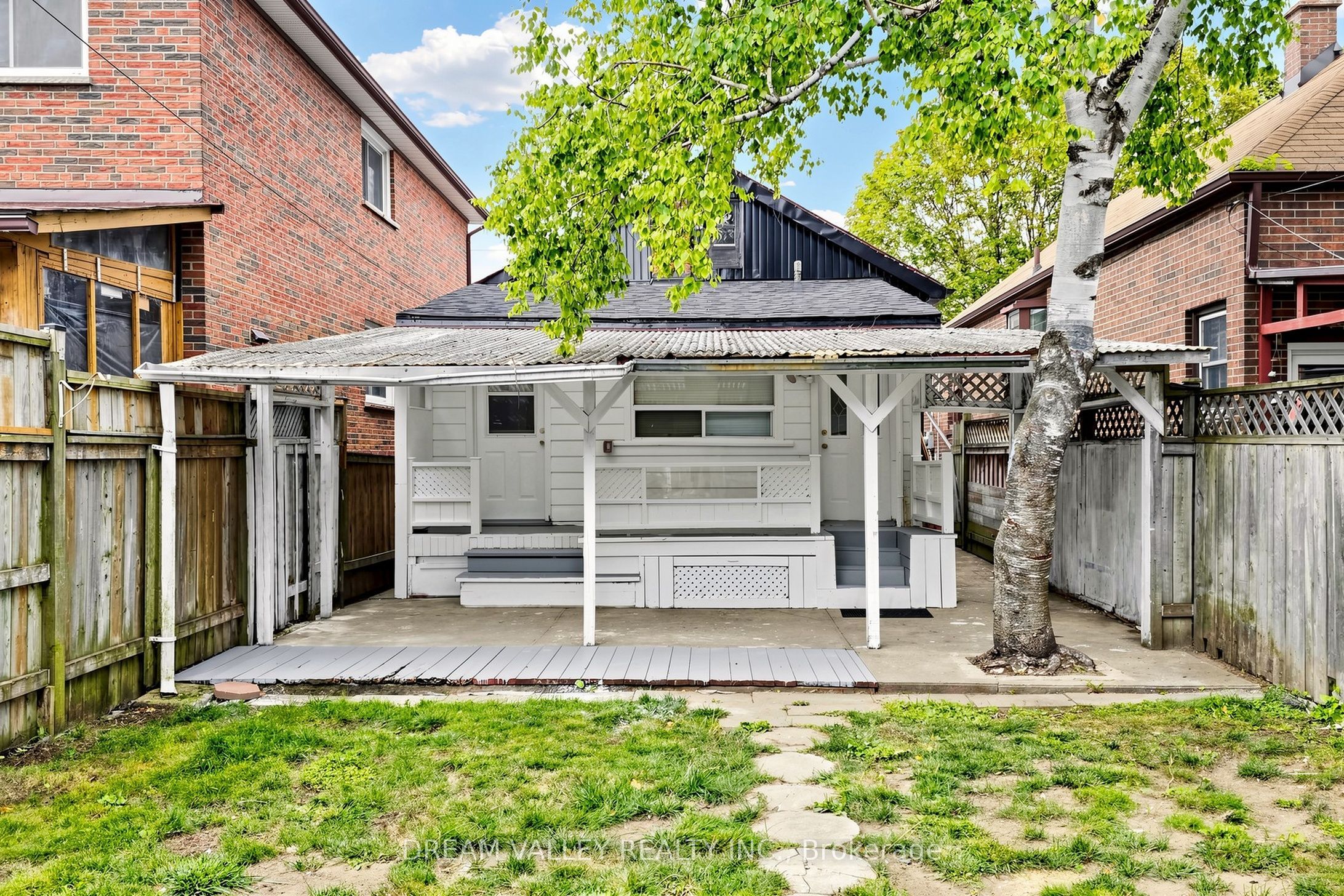 47 Laurel Avenue Property Photo 28