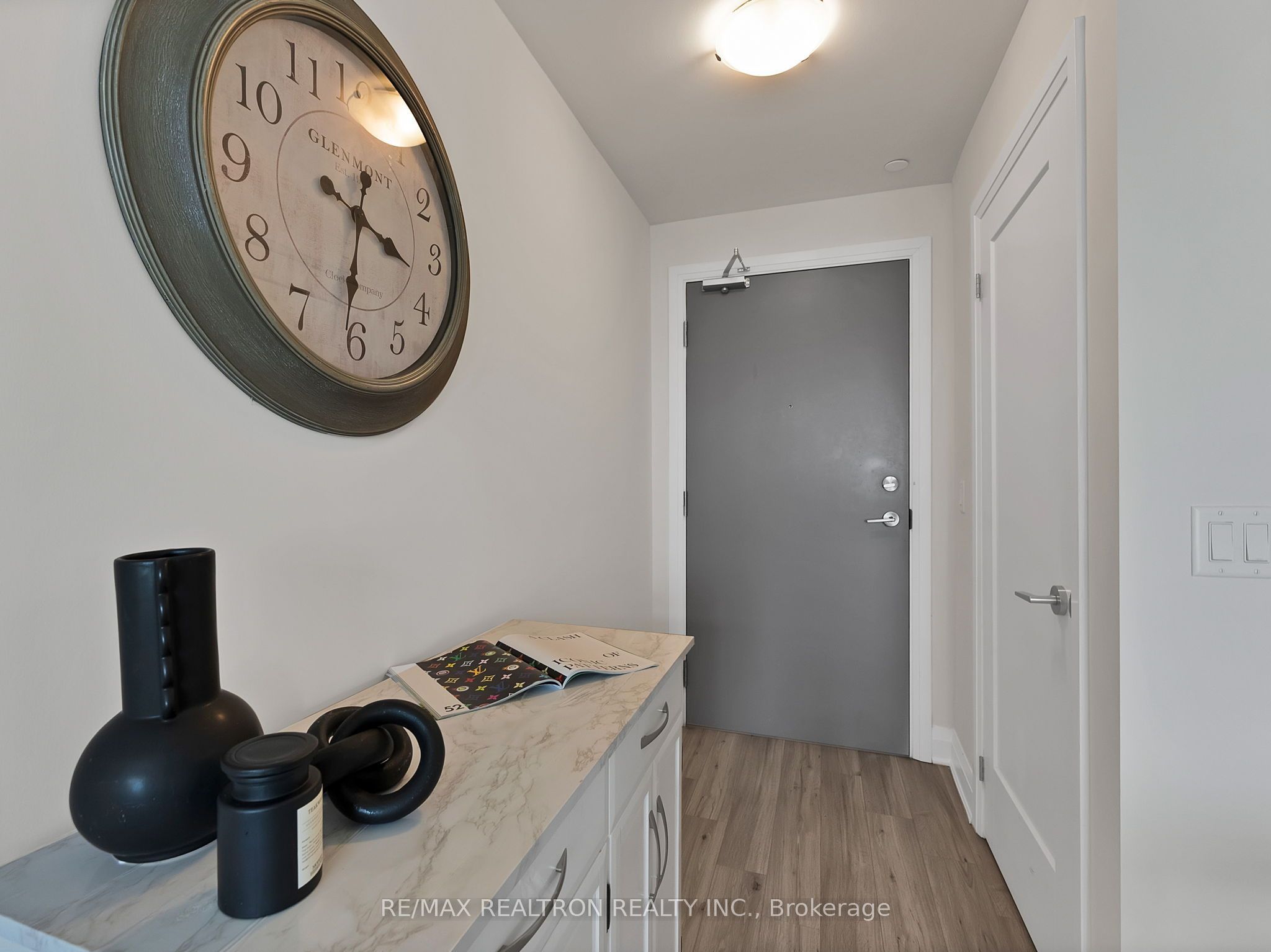 3220 Sheppard Avenue E 1702 Property Photo 2