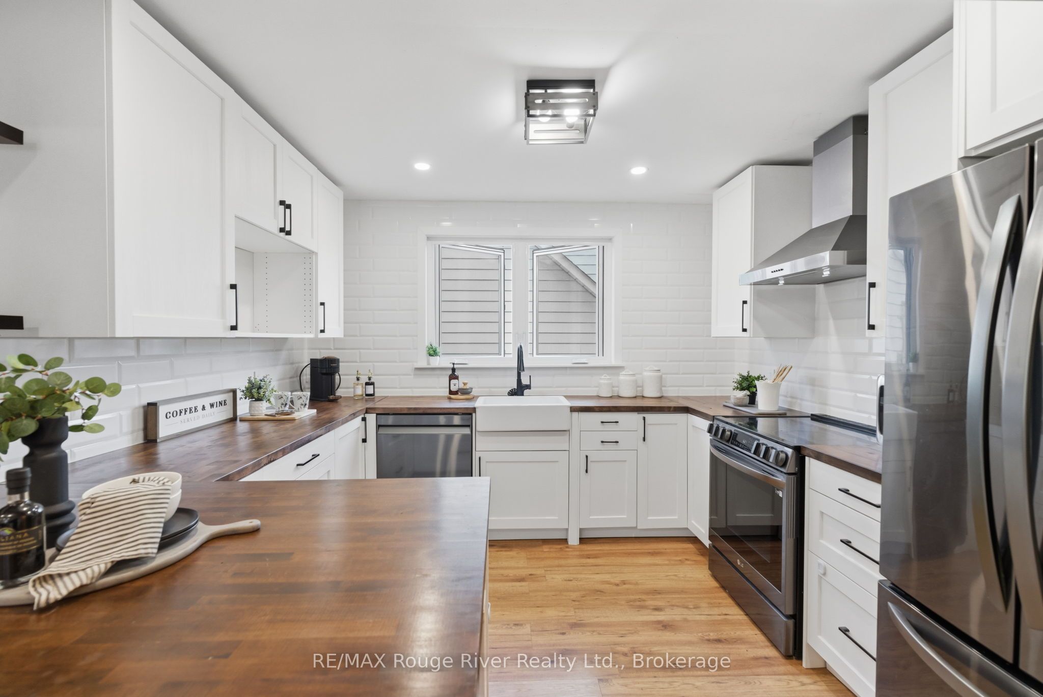 152 Wilson Road S Property Photo 1