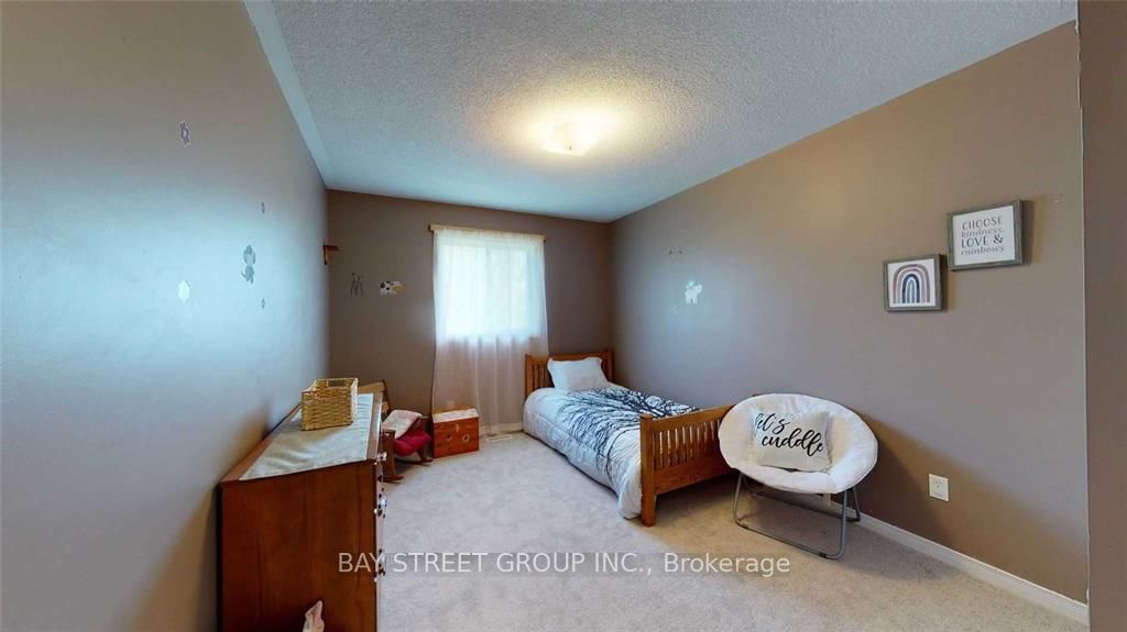 E13684638 Property Photo 9