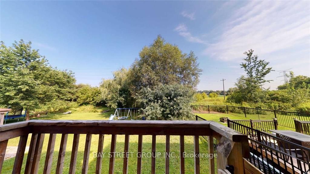 E13684638 Property Photo 15