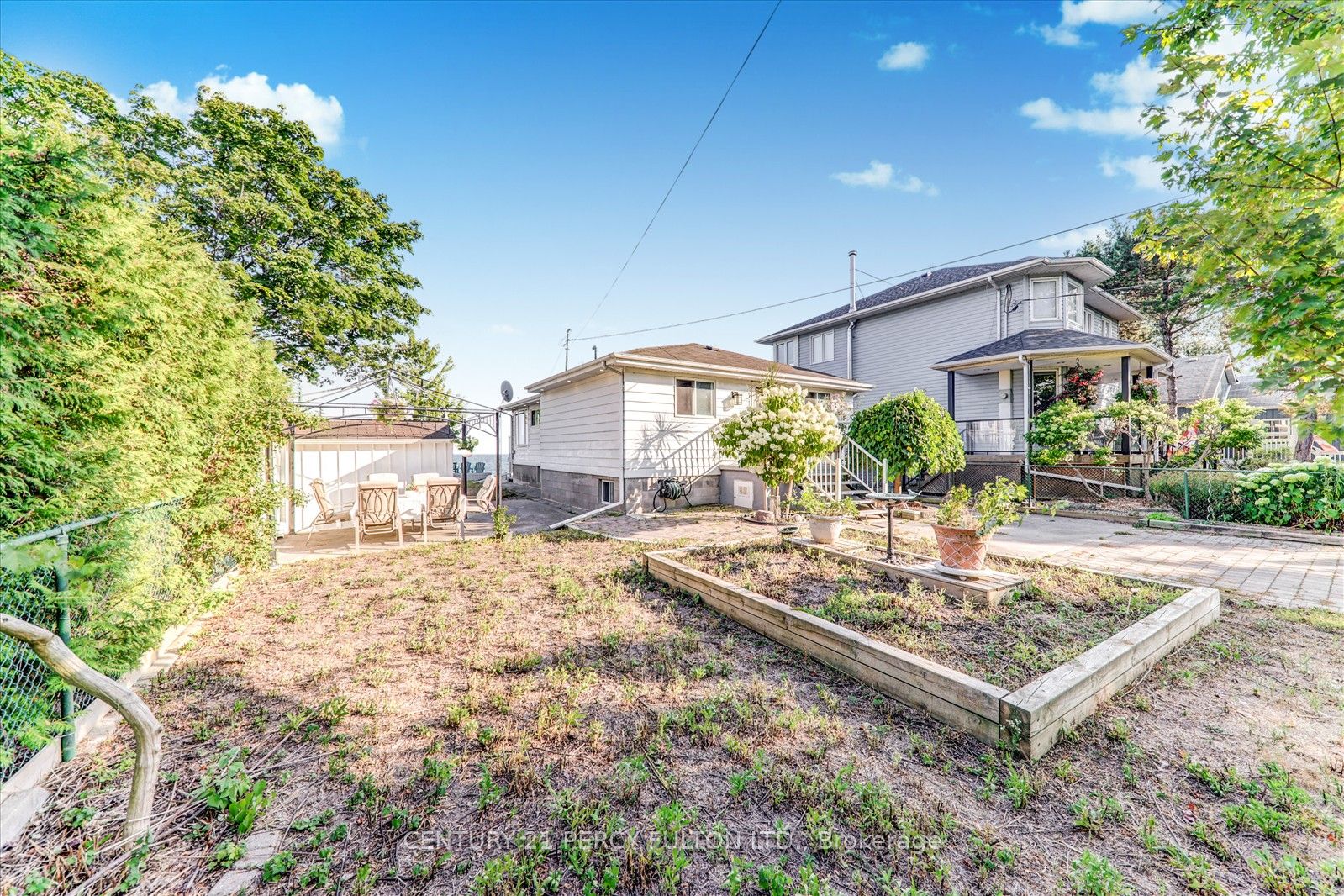 135 Cedar Crest Beach Road Property Photo 4