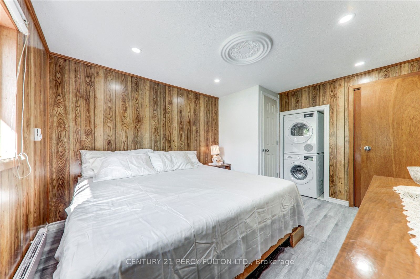 135 Cedar Crest Beach Road Property Photo 8