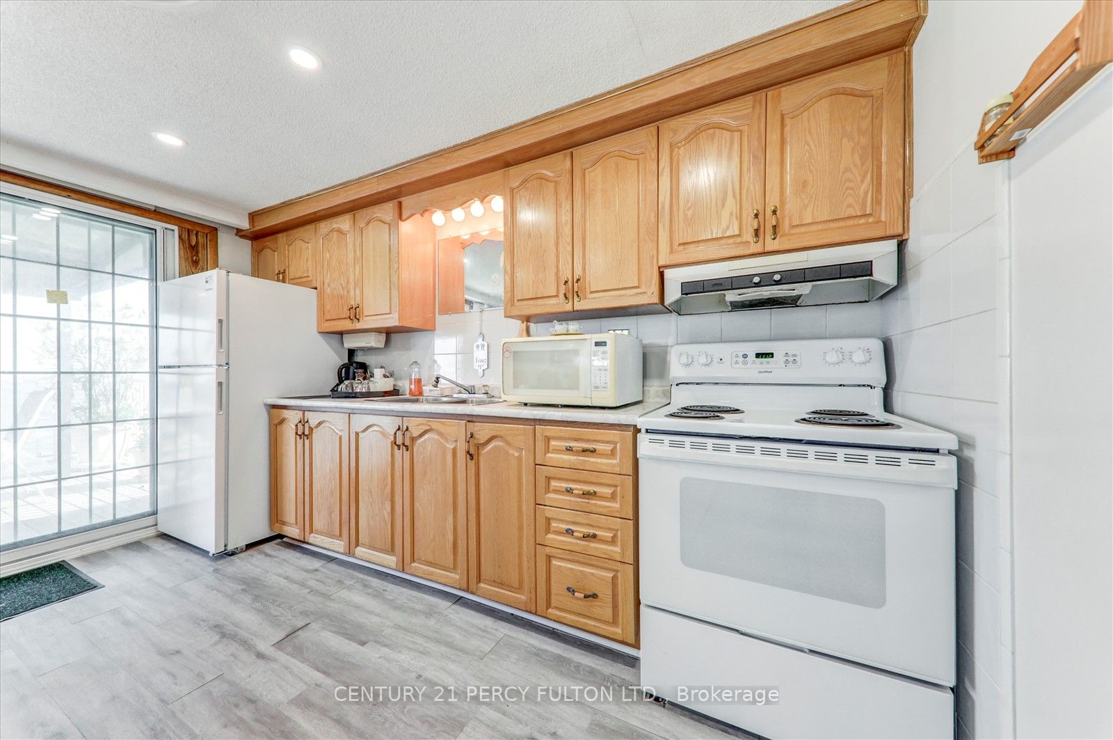 135 Cedar Crest Beach Road Property Photo 23