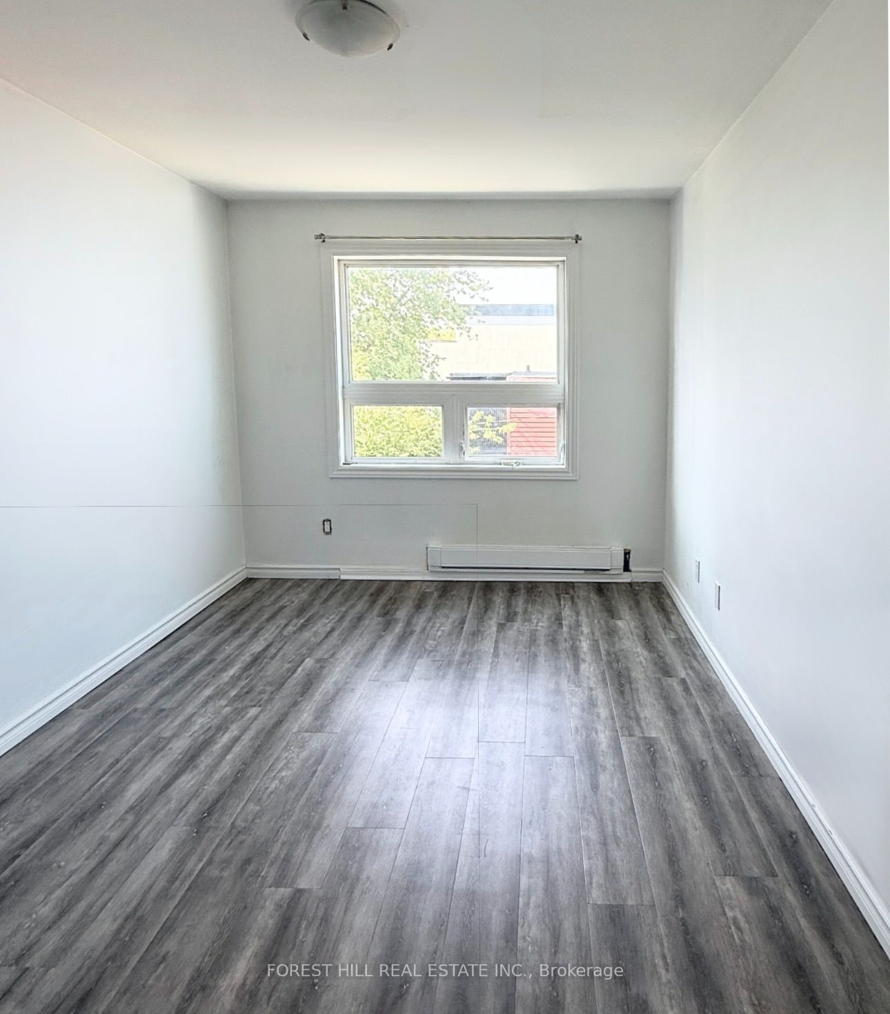 422 Danforth Avenue B Property Photo 6