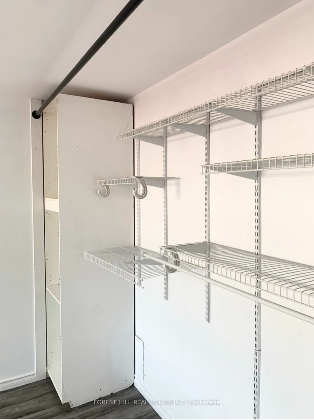 422 Danforth Avenue B Property Photo 10
