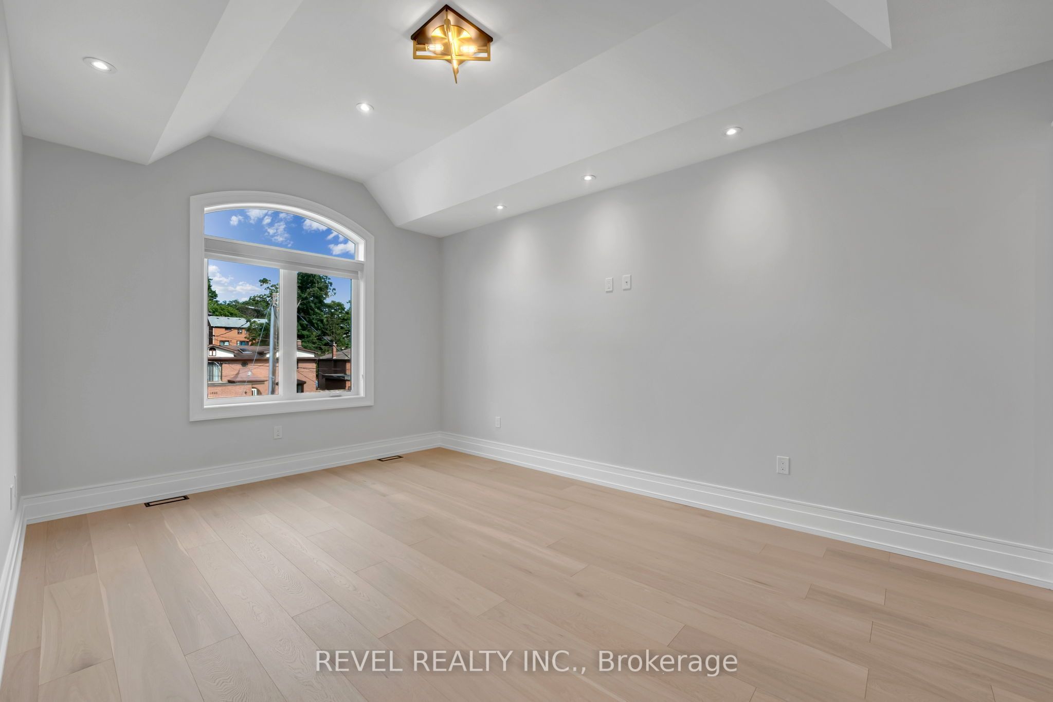 1472 Highbush Trail Property Photo 34