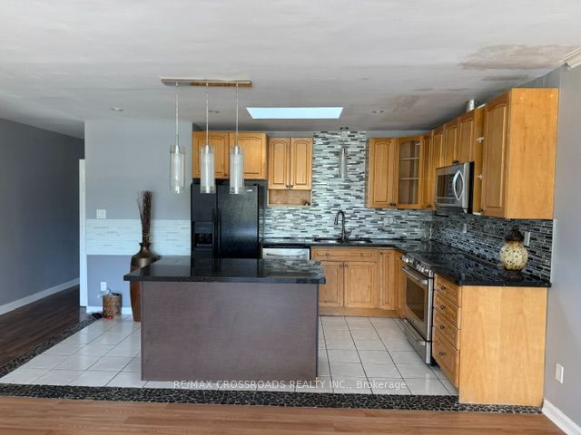840 Danforth Road Upper Property Photo 1