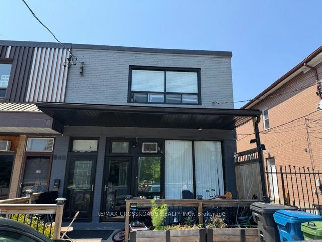 840 Danforth Road Upper Property Photo 3