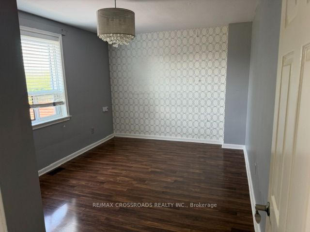 840 Danforth Road Upper Property Photo 8