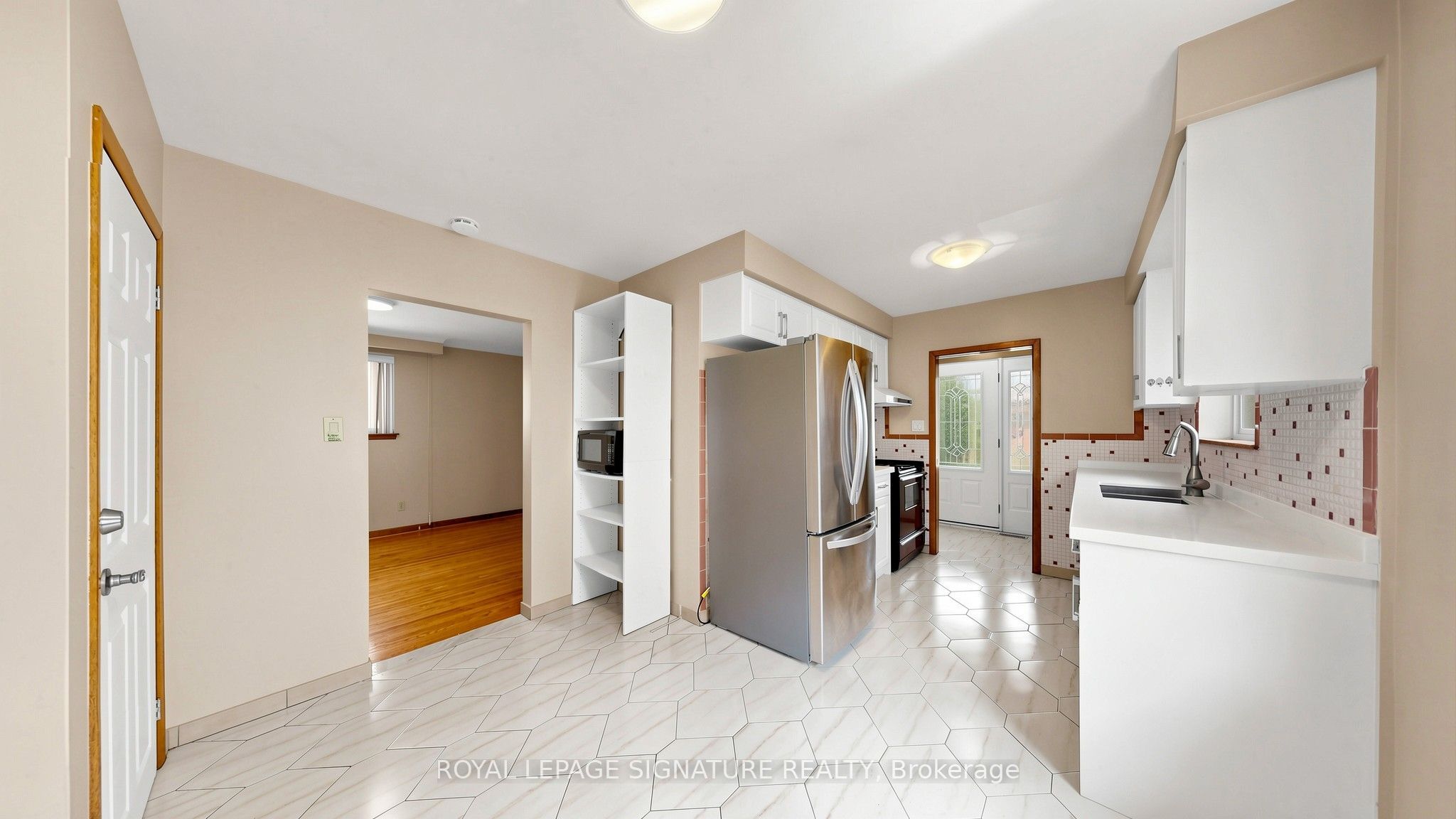 146 Maybourne Avenue Property Photo 6