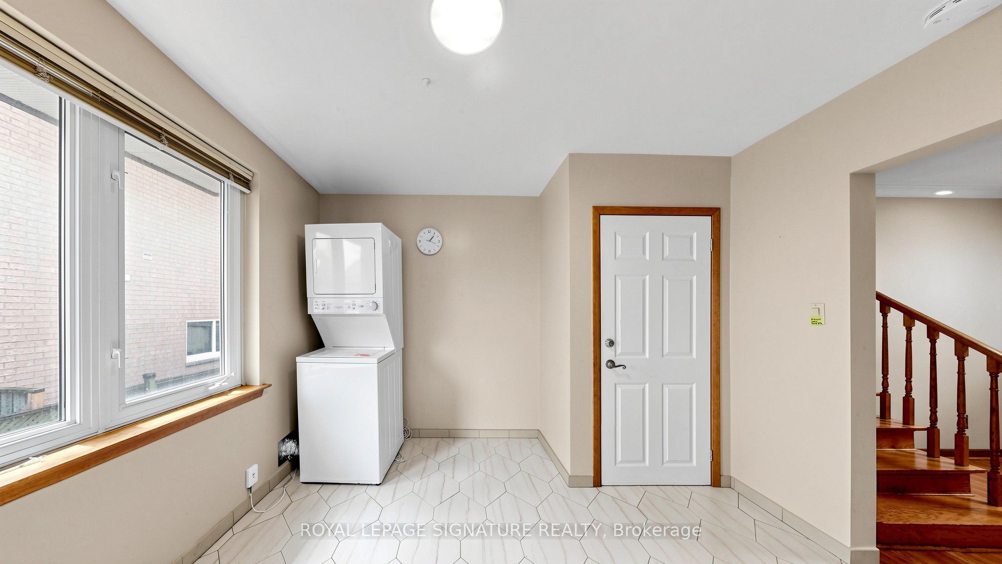 146 Maybourne Avenue Property Photo 8