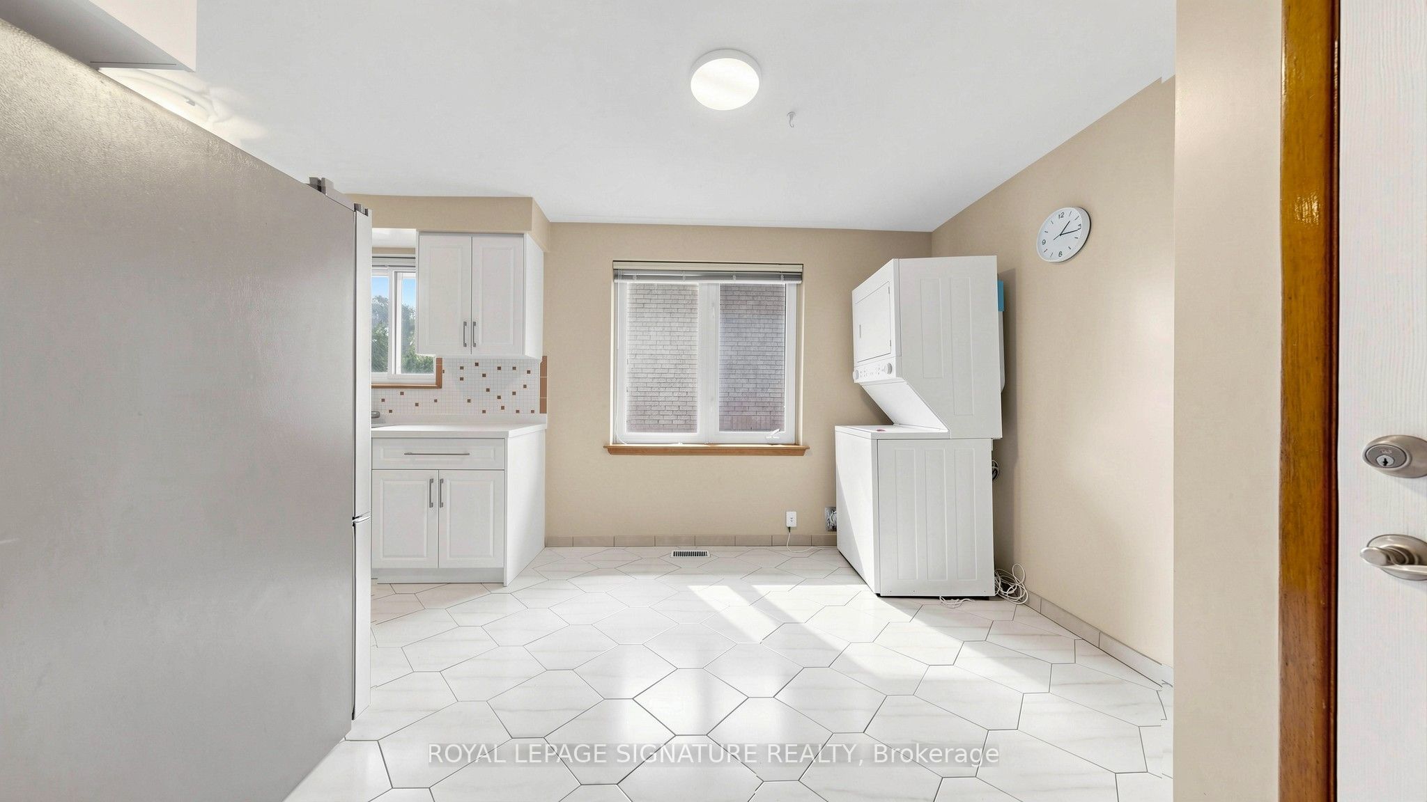 146 Maybourne Avenue Property Photo 9