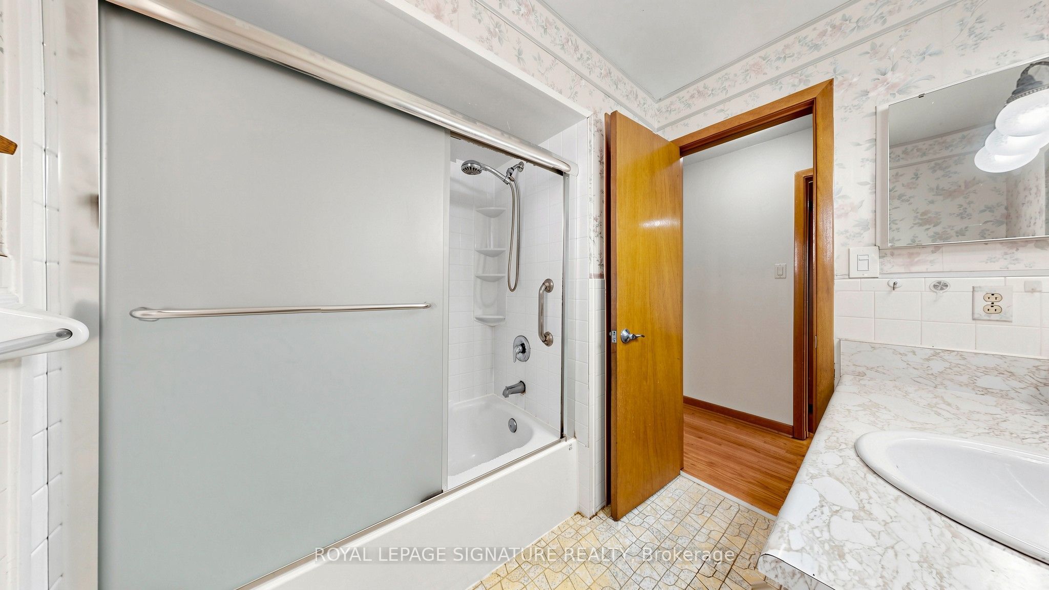 146 Maybourne Avenue Property Photo 21