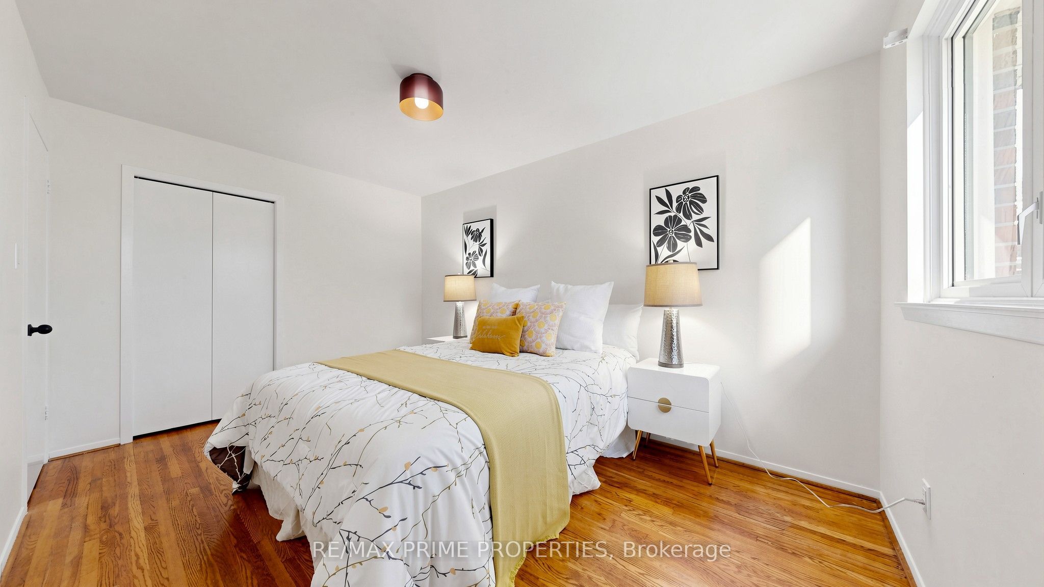 3 Leeswood Crescent E Property Photo 27