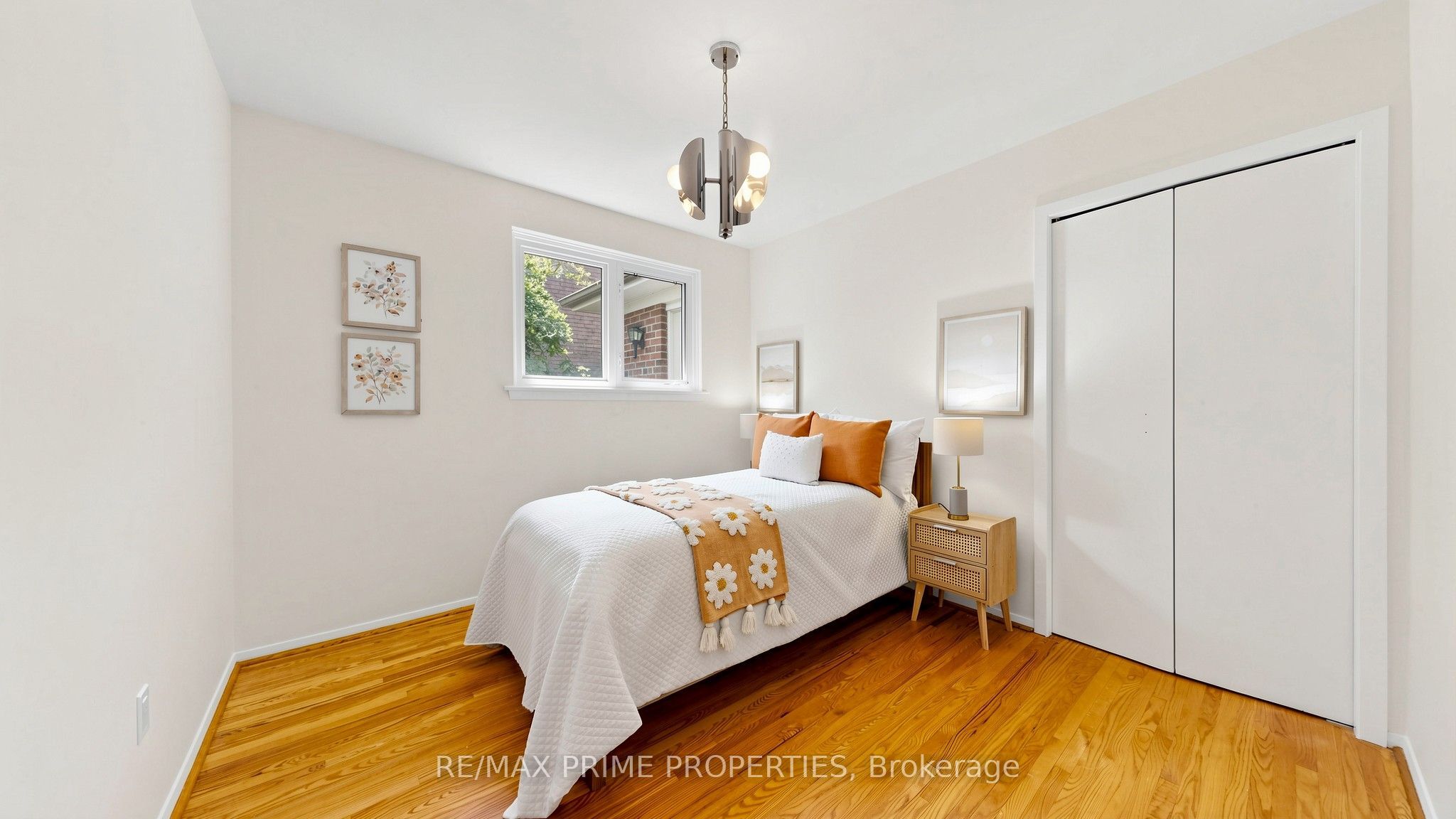 3 Leeswood Crescent E Property Photo 29