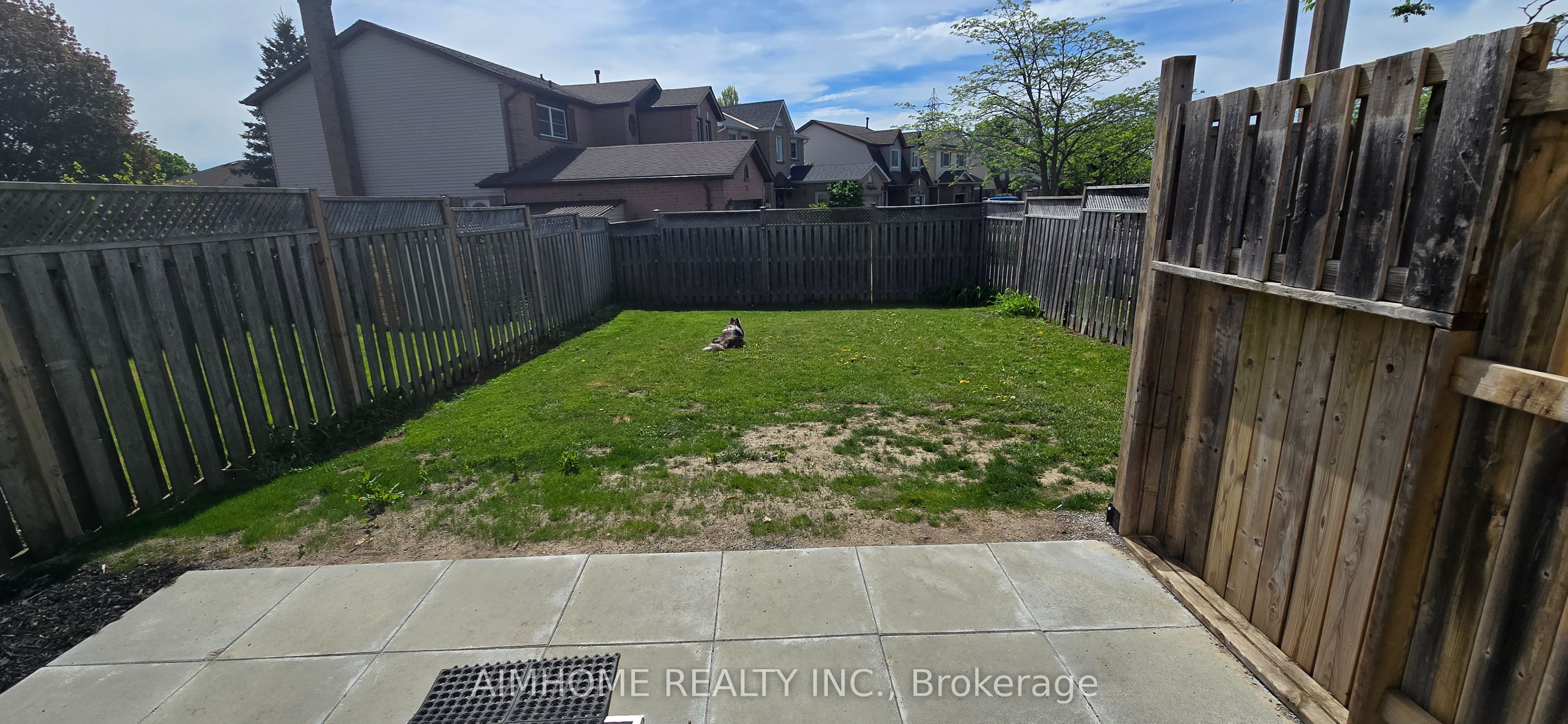 854 Attersley Drive Property Photo 15