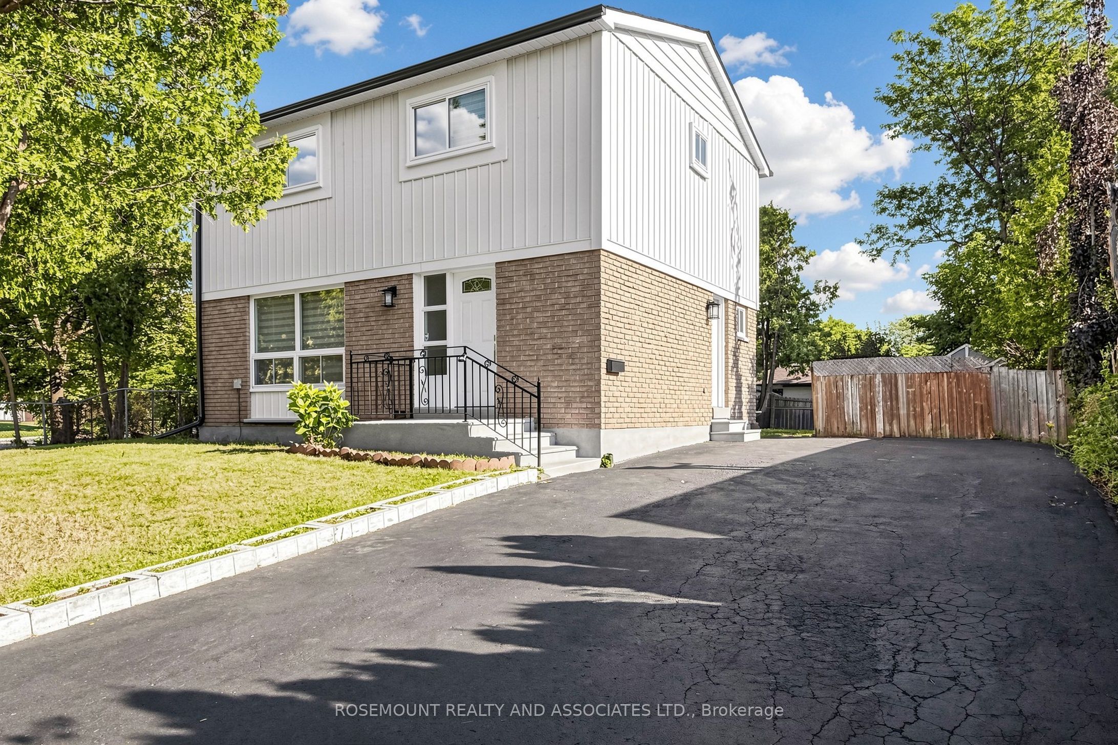 89 Winstanly Crescent Property Photo 1