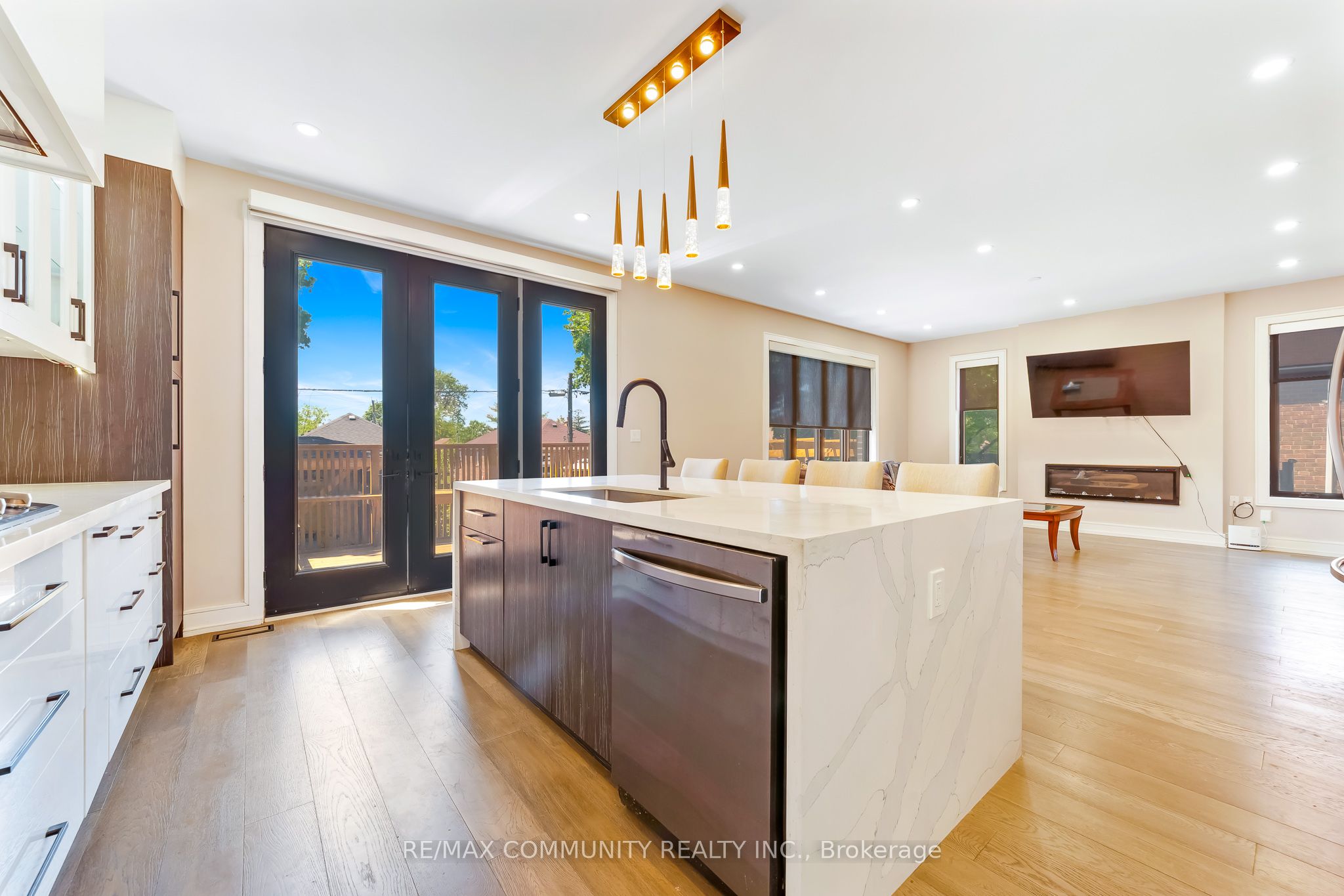 856 Kennedy Road Property Photo 13