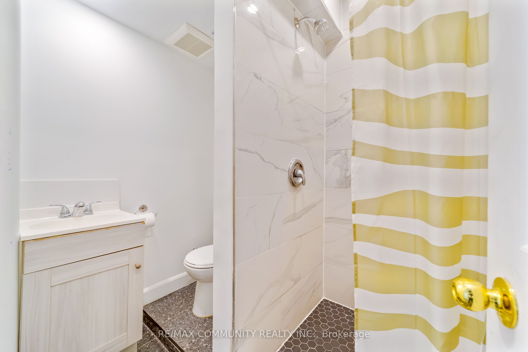 856 Kennedy Road Property Photo 45