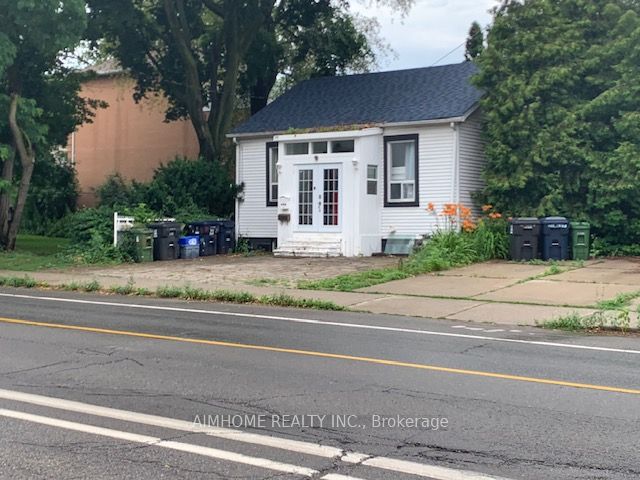 966 Dundas Street E Property Photo 5