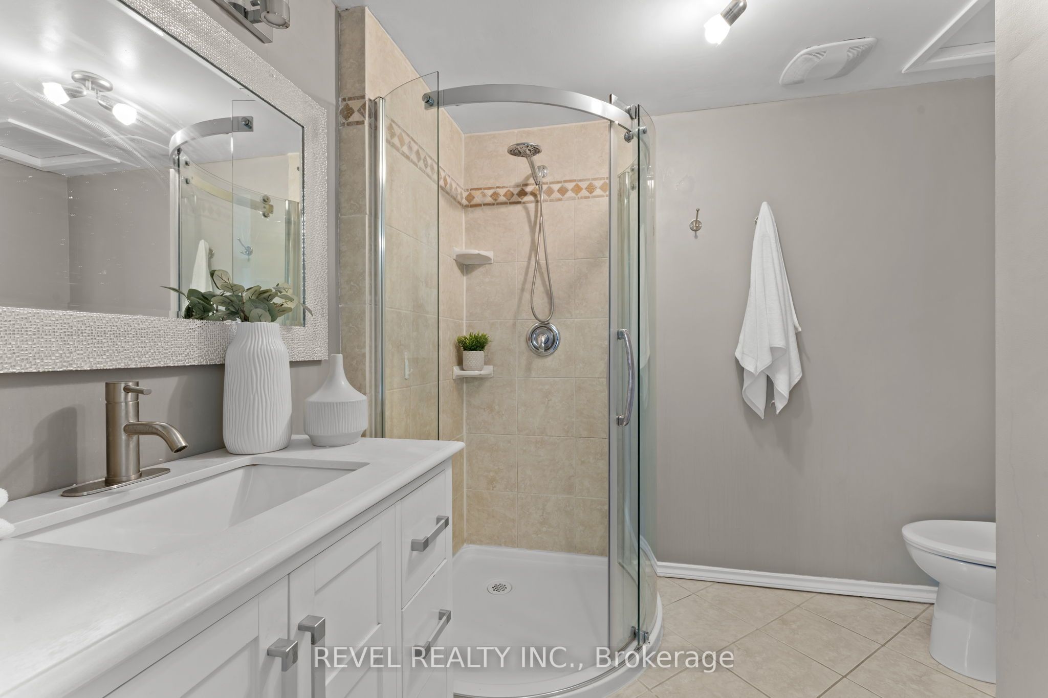 18 Longstaff Drive Property Photo 13