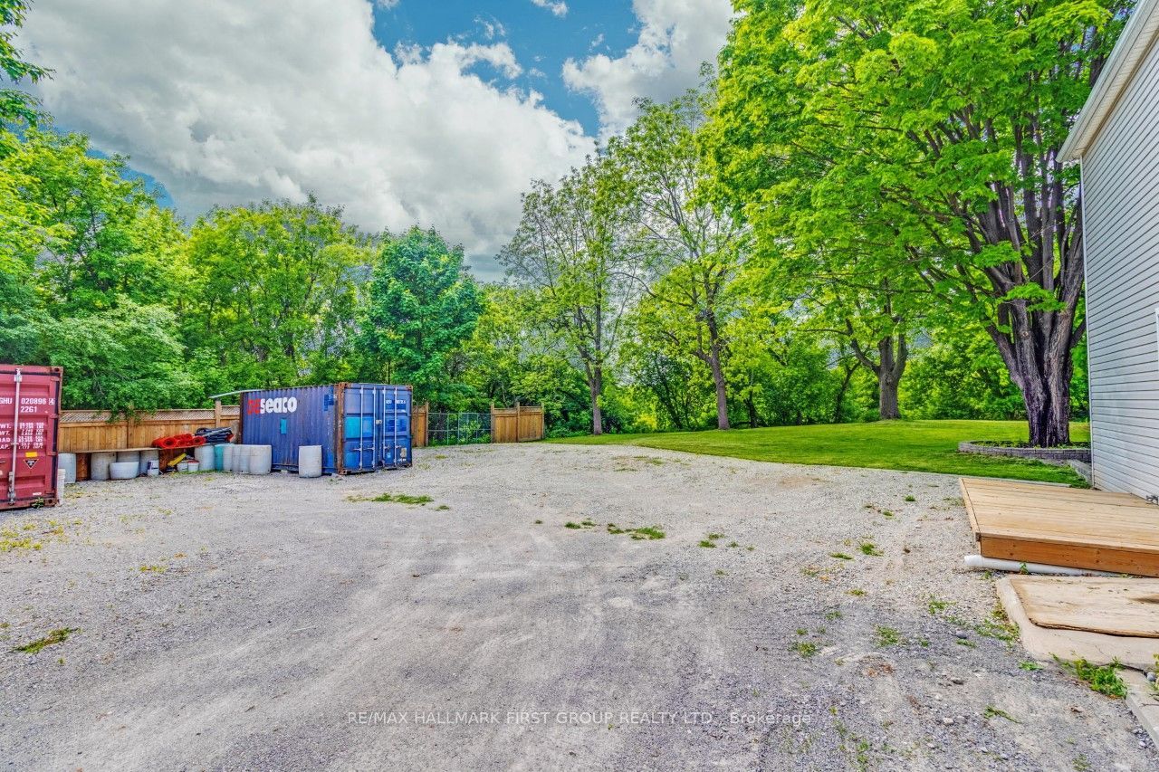 26 Whiting Avenue Property Photo 12