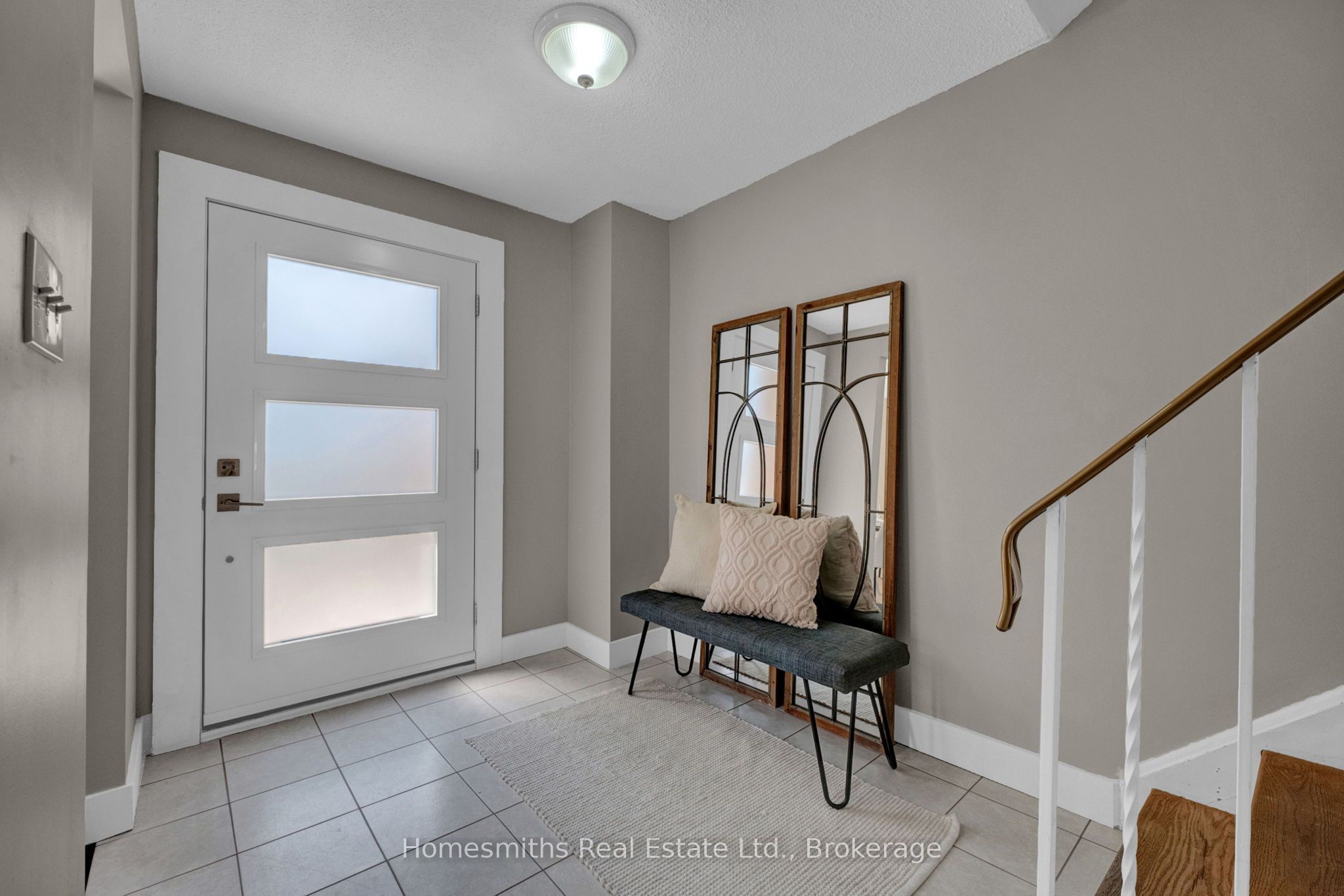 44 Loscombe Drive Property Photo 3