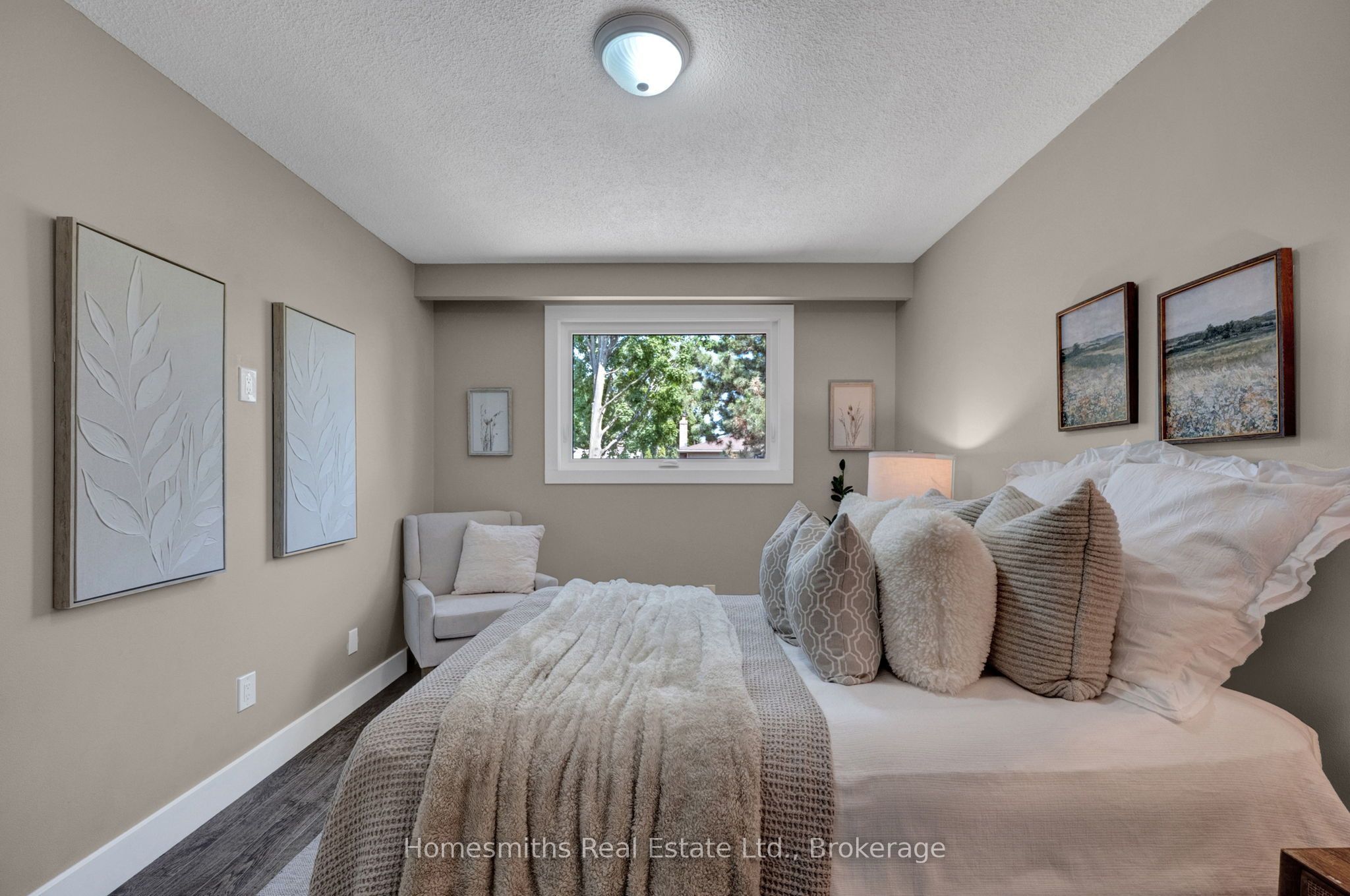 44 Loscombe Drive Property Photo 26