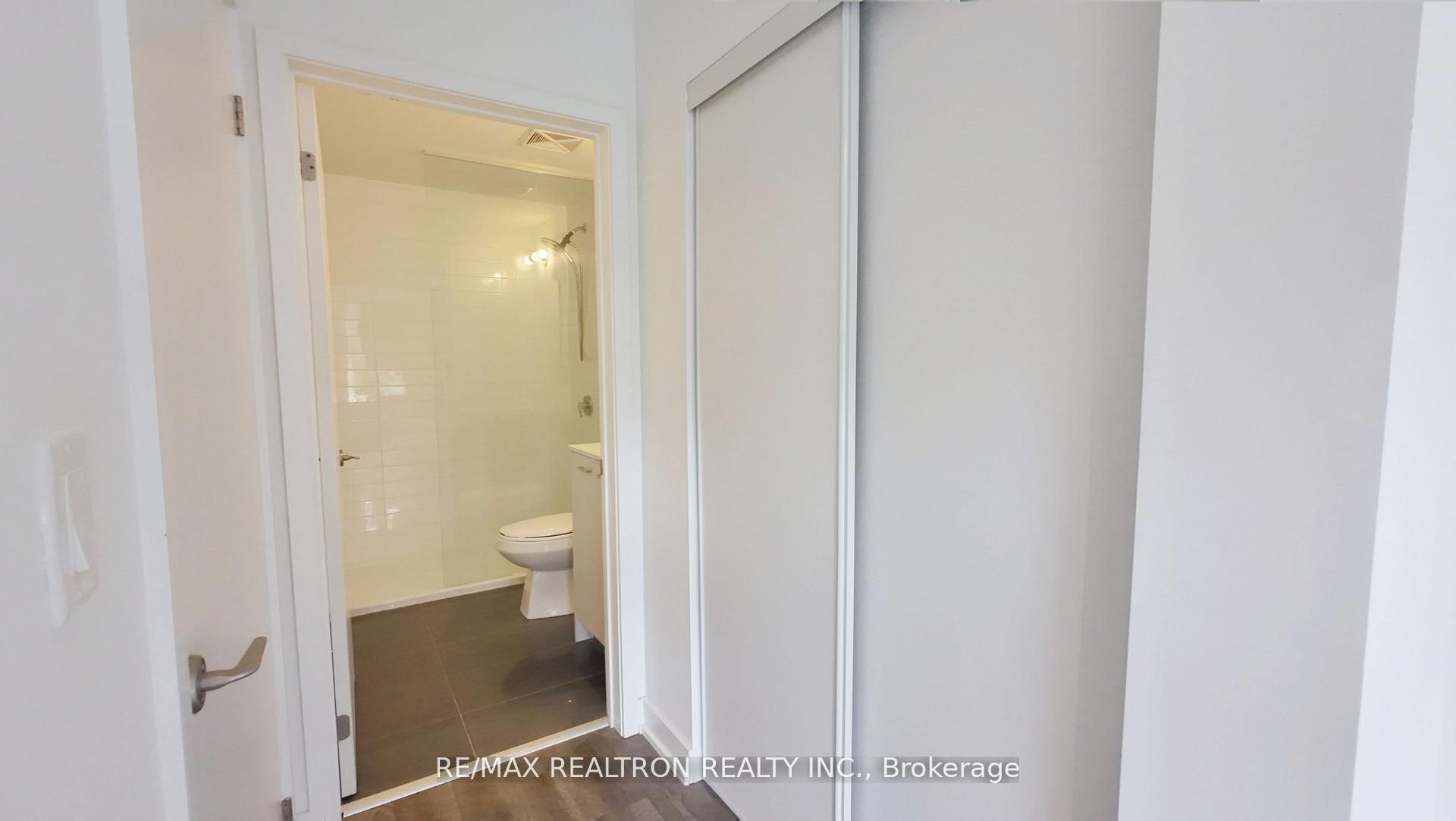 20 Echo Point 128 Property Photo 18