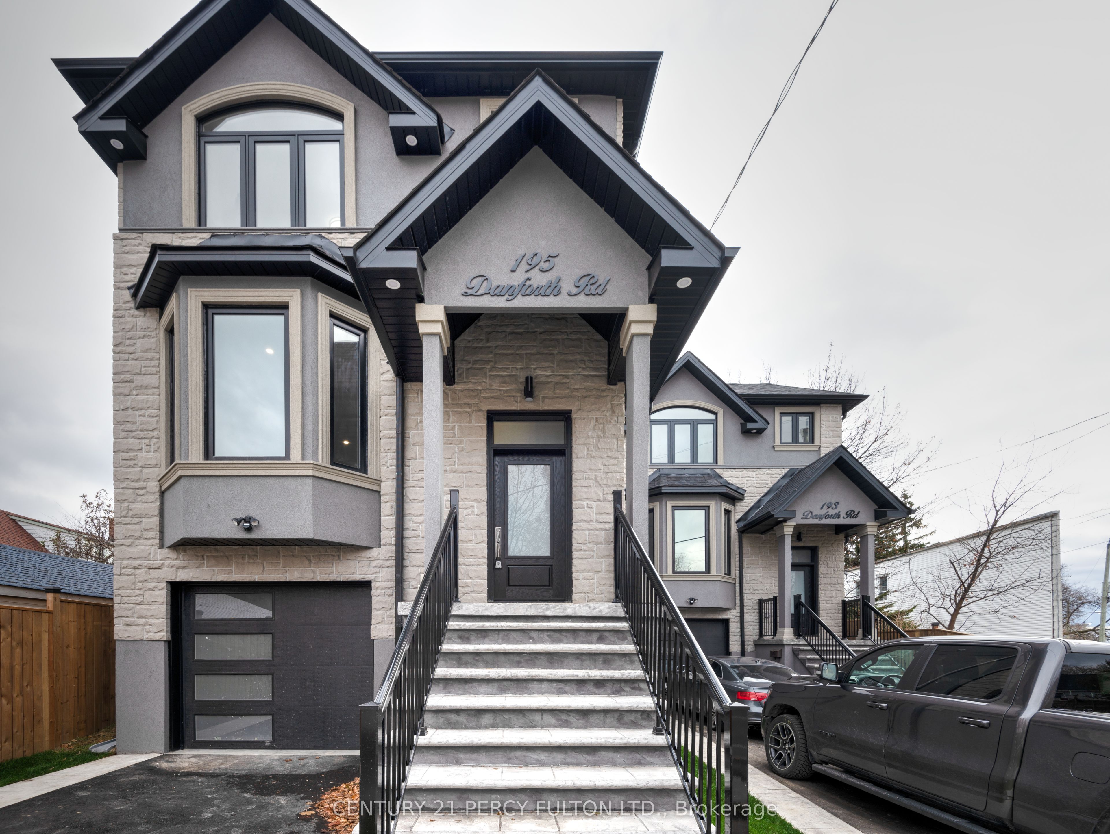 195 Danforth Road Property Photo 1
