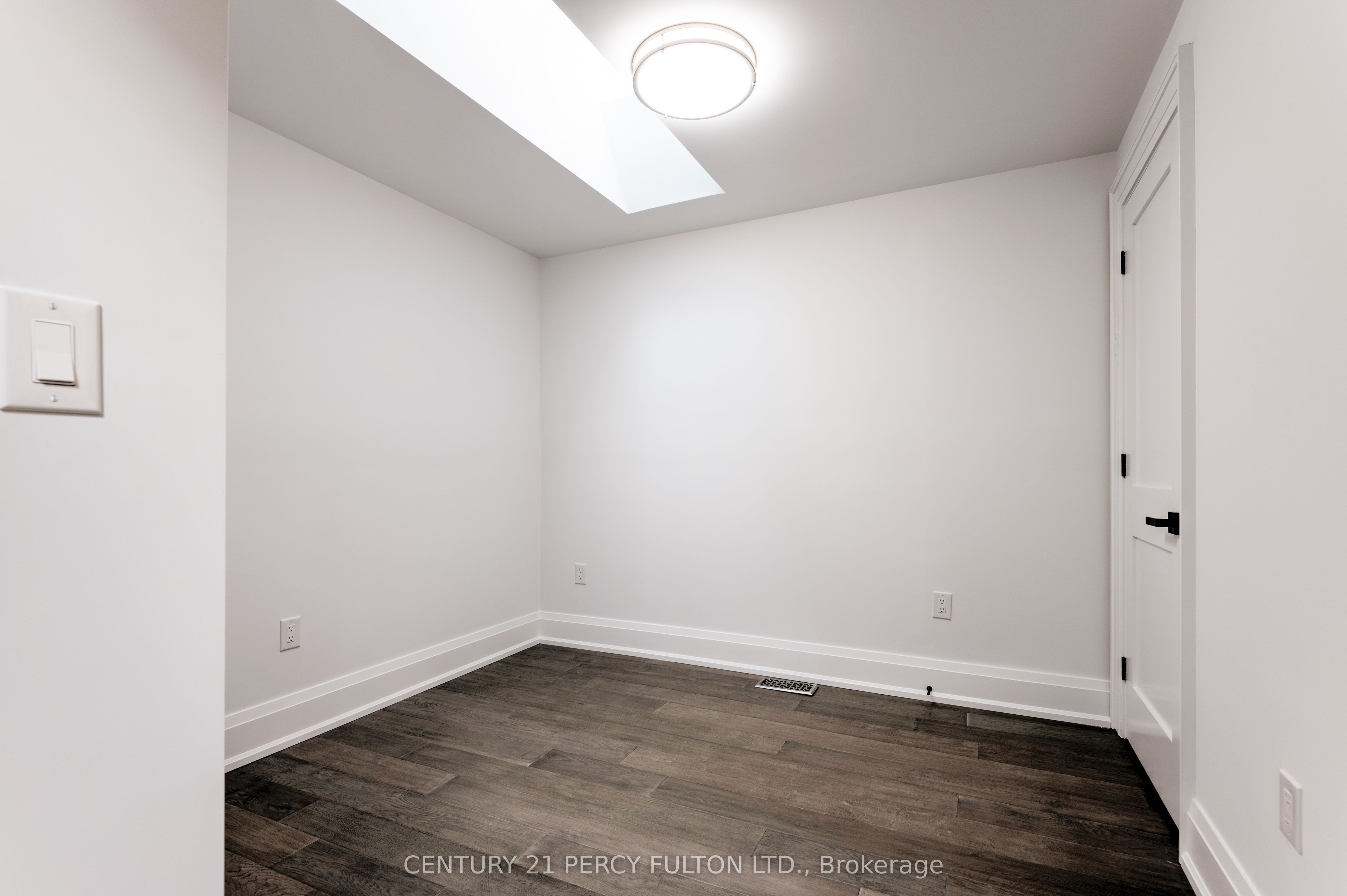 195 Danforth Road Property Photo 21